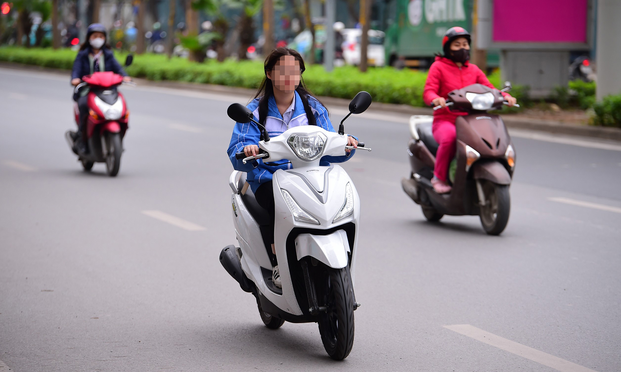 Đi xe dưới 50cc, xe m&aacute;y điện cần bằng l&aacute;i, v&igrave; sao?- Ảnh 2.