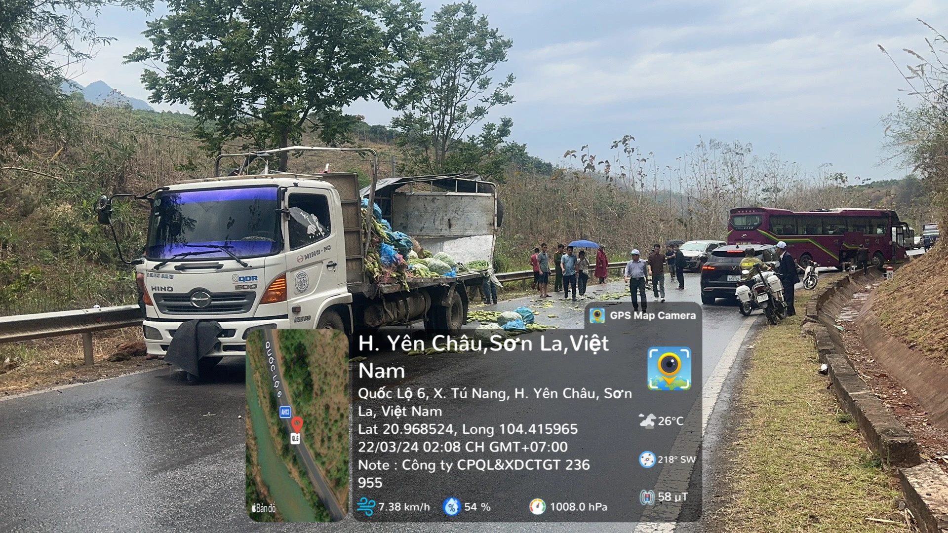 Tai nạn li&ecirc;n ho&agrave;n tr&ecirc;n quốc lộ 6, một người tử vong- Ảnh 1.
