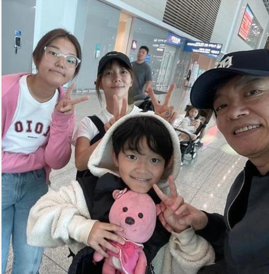 Vợ nam diễn vi&ecirc;n đ&igrave;nh đ&aacute;m H&agrave;n Quốc cầu xin được ly h&ocirc;n, tiết lộ bị chồng 