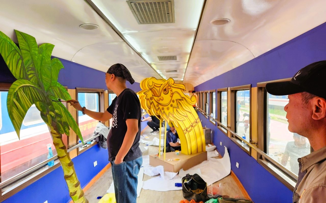 Nghe nhạc cung đình trên đoàn tàu du lịch Huế - Đà Nẵng- Ảnh 7. Hình ảnh đầu tiên về những toa tàu sắp vận hành Huế - Đà Nẵng