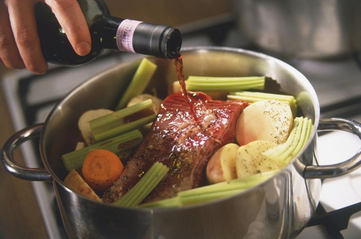 Nhiều loại thực phẩm kh&ocirc;ng n&ecirc;n d&ugrave;ng nồi nấu chậm v&igrave; l&yacute; do kh&ocirc;ng phải ai cũng biết- Ảnh 11.