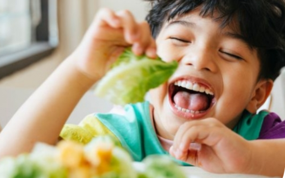 Loại tr&aacute;i c&acirc;y gi&aacute; rẻ cực tốt cho trẻ, cha mẹ n&ecirc;n cho con ăn thường xuy&ecirc;n