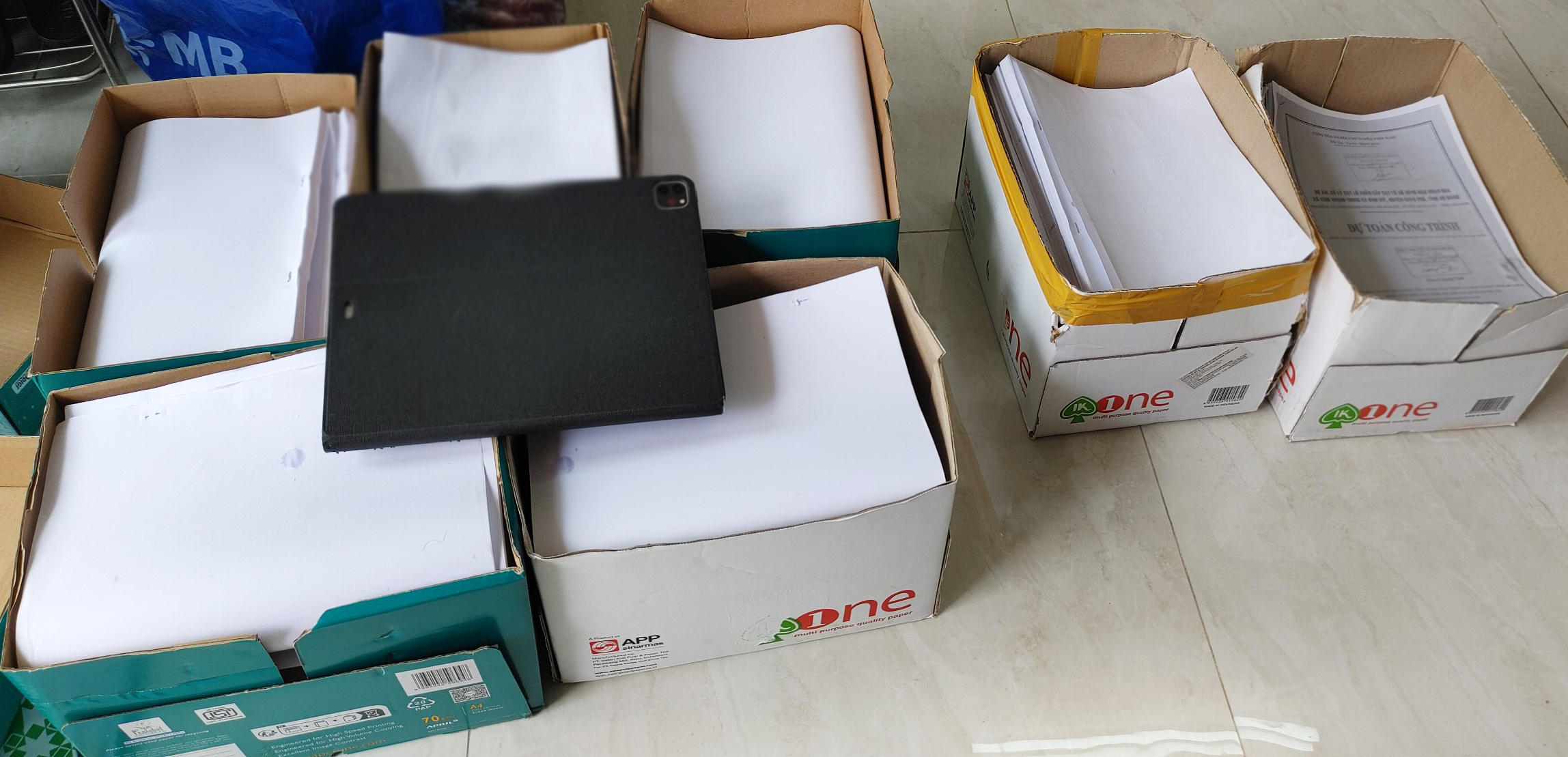 Nguy&ecirc;n gi&aacute;m đốc Ban quản l&yacute; x&acirc;y dựng c&ocirc;ng tr&igrave;nh giao th&ocirc;ng v&agrave; n&ocirc;ng nghiệp An Giang bị bắt- Ảnh 2.