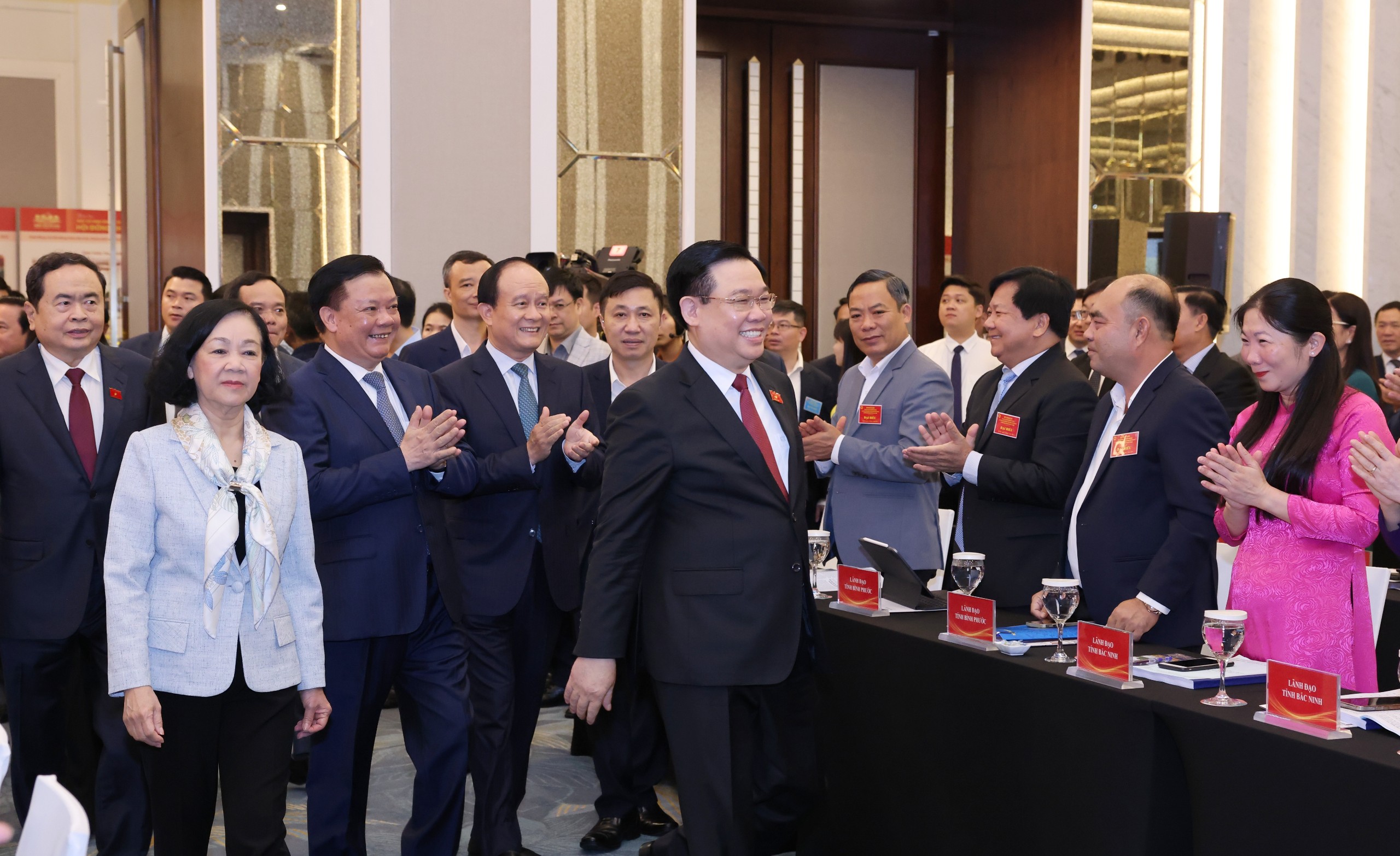 Hội đồng nh&acirc;n d&acirc;n tiếp tục đổi mới, n&acirc;ng cao năng lực, hiệu quả- Ảnh 2.