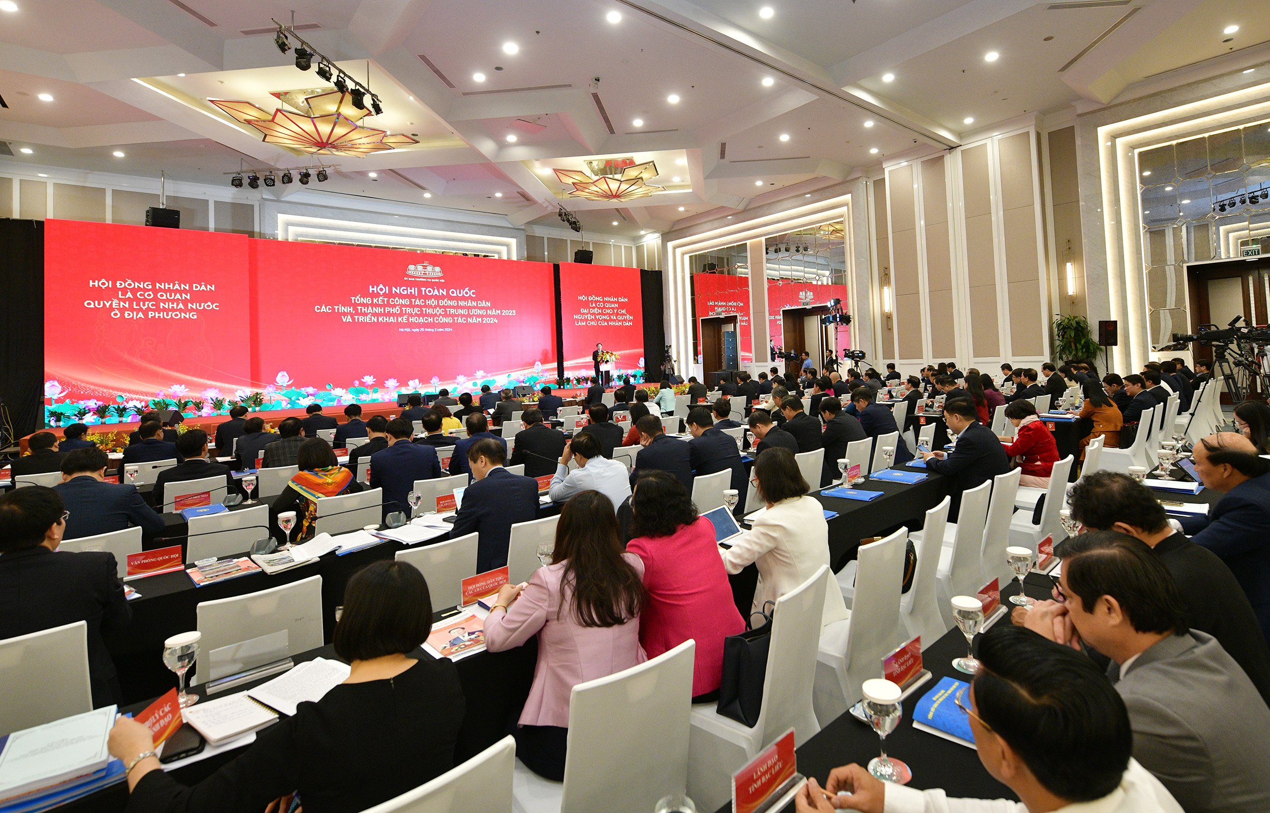 Chủ tịch Quốc hội: Hội đồng nhân dân ngày càng đổi mới, hiệu quả, sát thực- Ảnh 2. Chủ tịch Quốc hội: Hội đồng nhân dân ngày càng đổi mới, hiệu quả, sát thực- Ảnh 2.