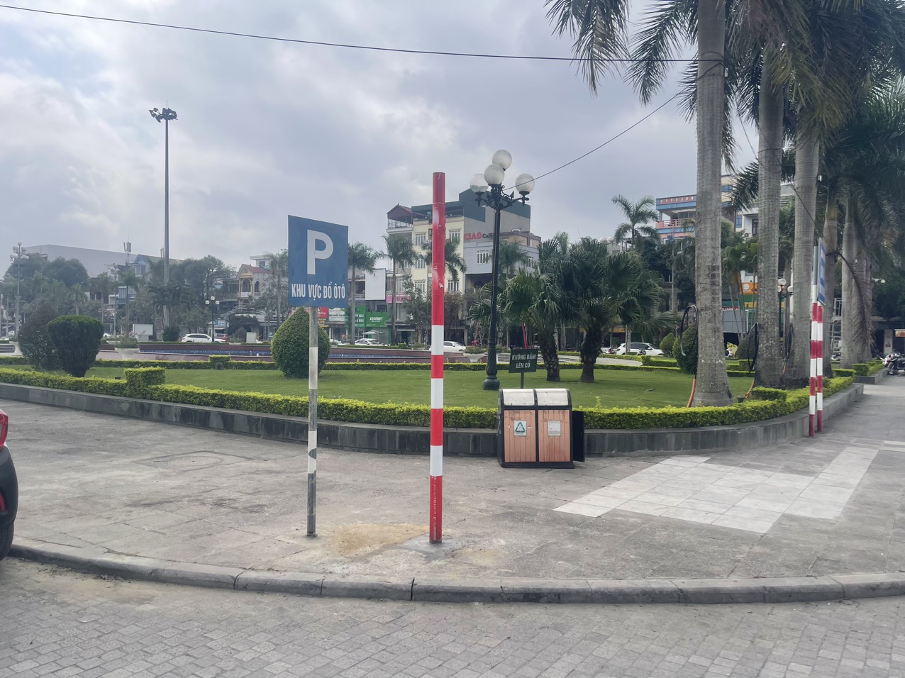 Thanh H&oacute;a th&aacute;o dỡ h&agrave;ng loạt biển cấm đường sau phản &aacute;nh- Ảnh 4.