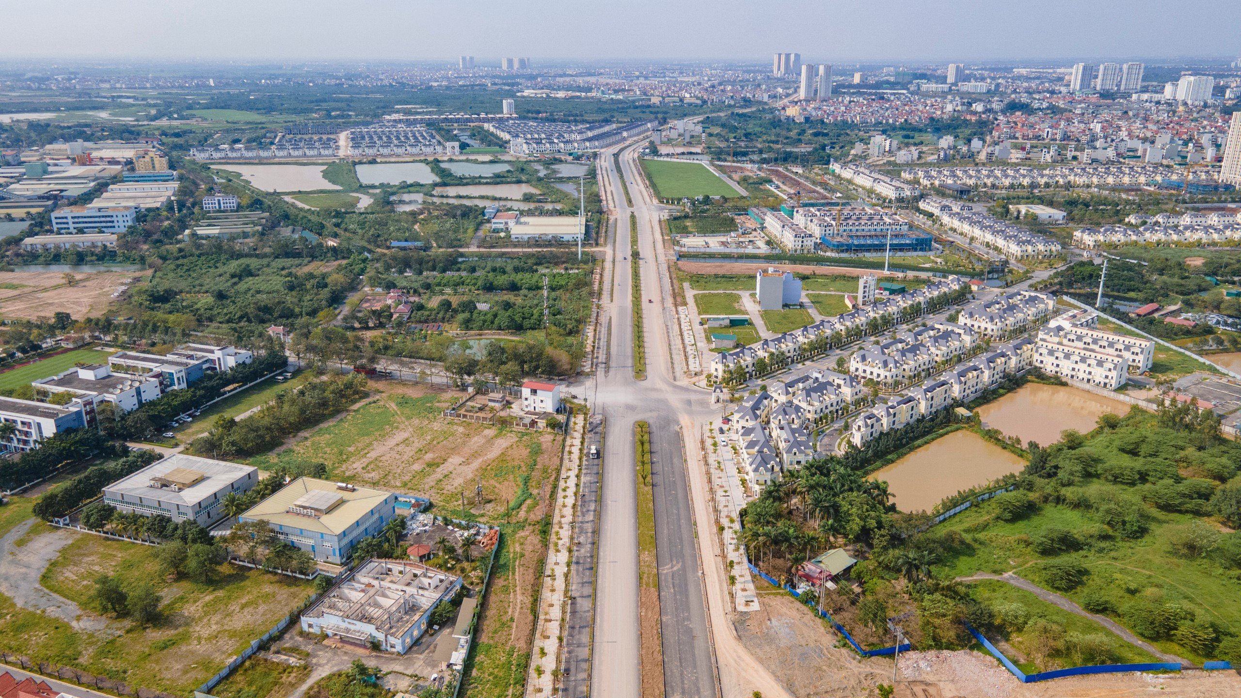 V&agrave;nh đai 3,5 đoạn từ Đại lộ Thăng Long đến QL32 nh&igrave;n từ tr&ecirc;n cao- Ảnh 2.