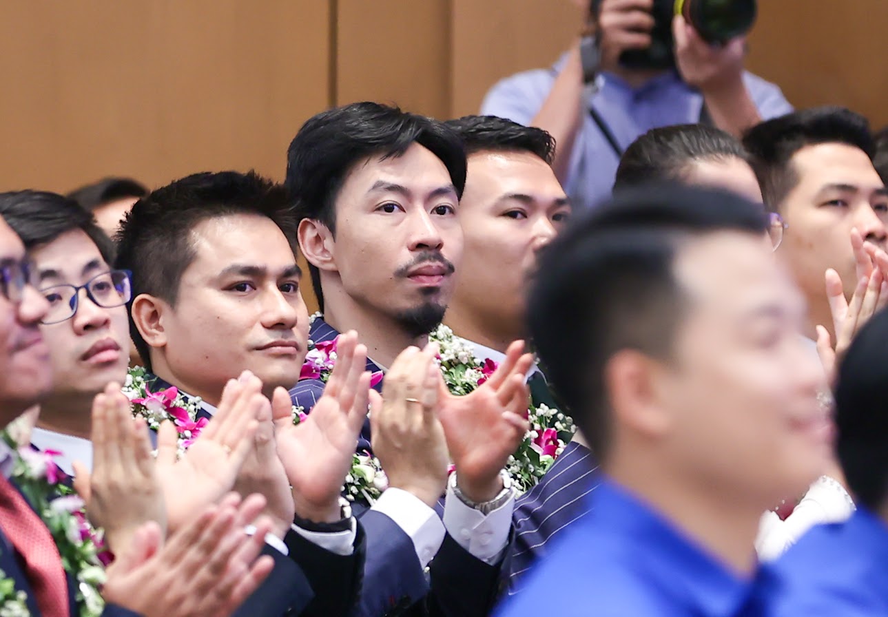 Thủ tướng đối thoại với thanh ni&ecirc;n về chuyển đổi số- Ảnh 3.