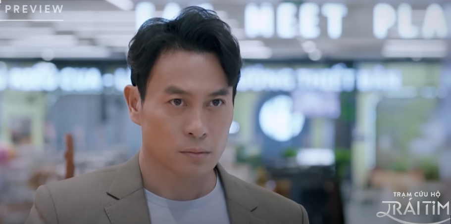 T&igrave;nh cờ ở trung t&acirc;m thương mại, Vũ đ&atilde; ph&aacute;t hiện việc Nghĩa ngoại t&igrave;nh v&agrave; c&oacute; con.