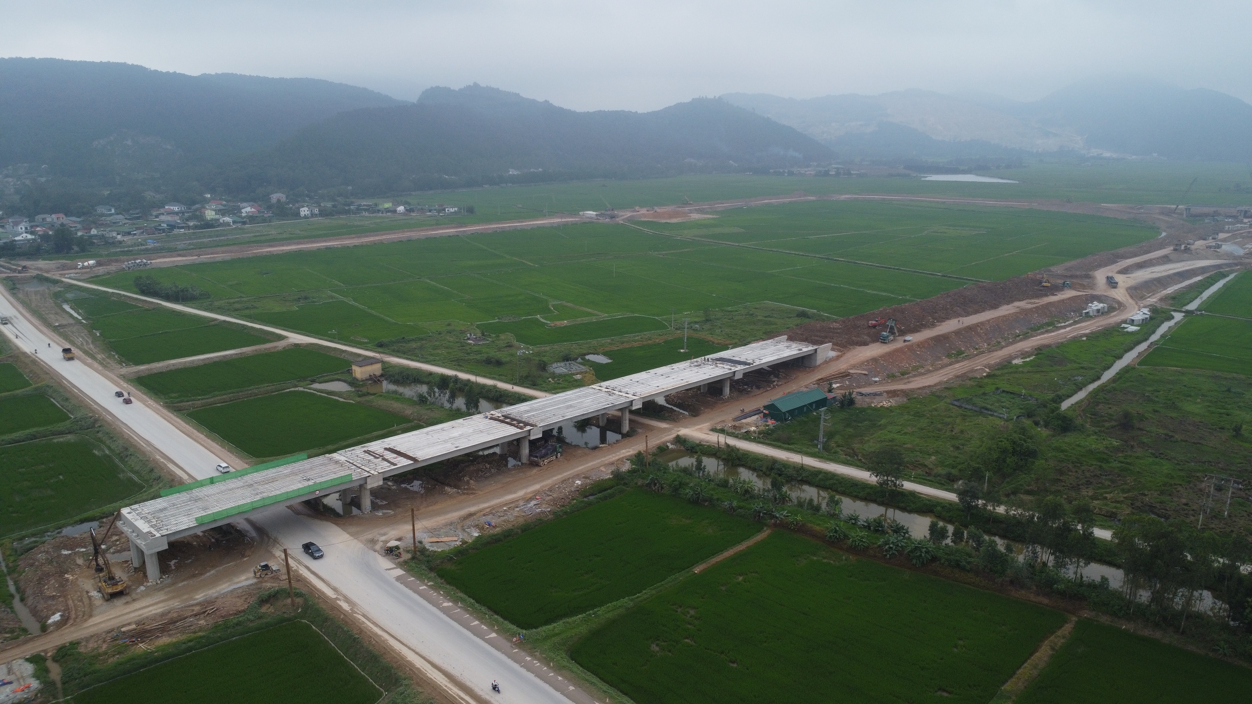 C&aacute;c n&uacute;t giao tr&ecirc;n cao tốc Diễn Ch&acirc;u - B&atilde;i Vọt kết nối đến đ&acirc;u?- Ảnh 3.