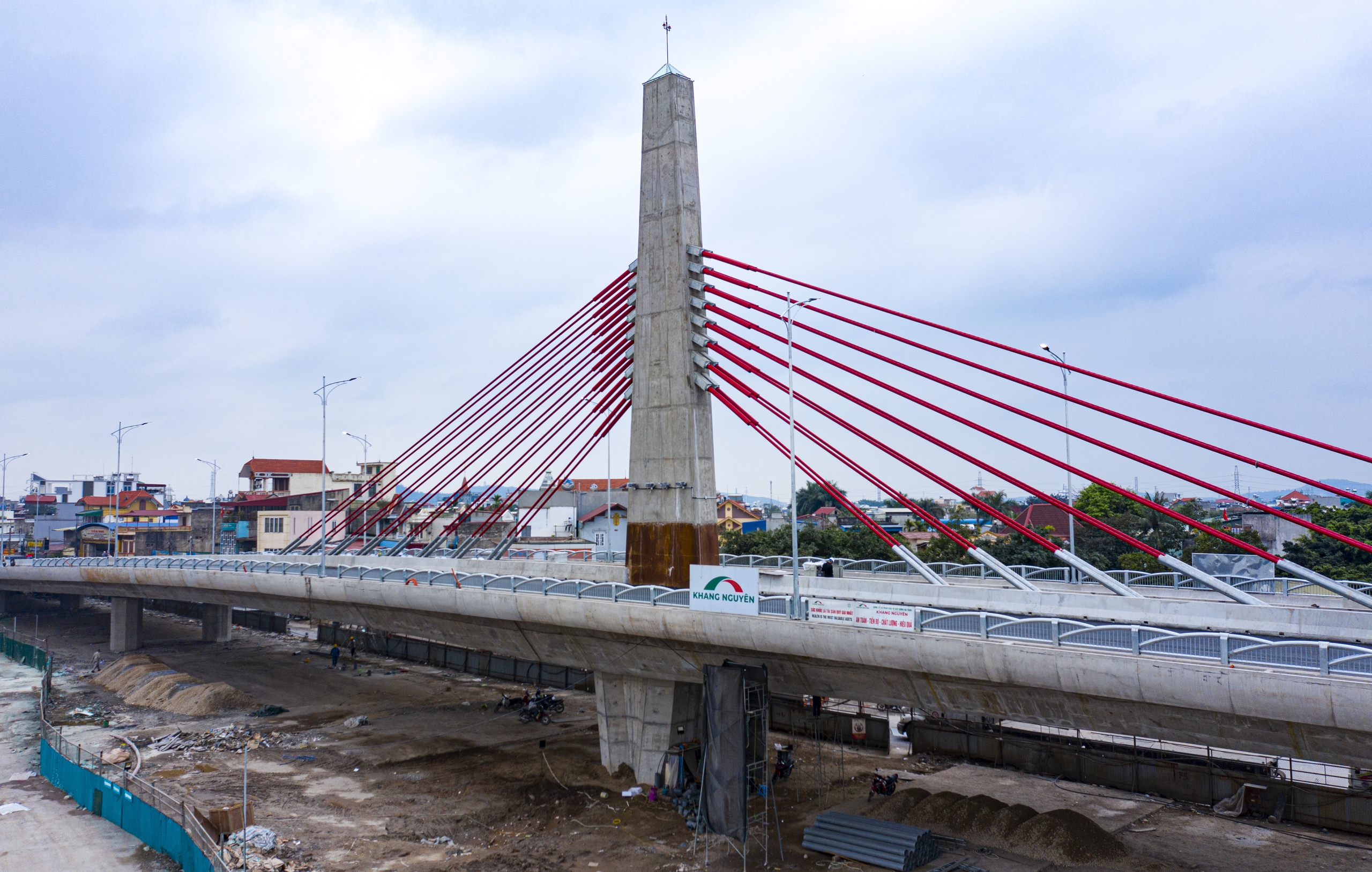Hải Ph&ograve;ng: C&ocirc;ng trường n&uacute;t giao th&ocirc;ng kh&aacute;c mức tr&ecirc;n QL5 khẩn trương trước ng&agrave;y về đ&iacute;ch- Ảnh 4.