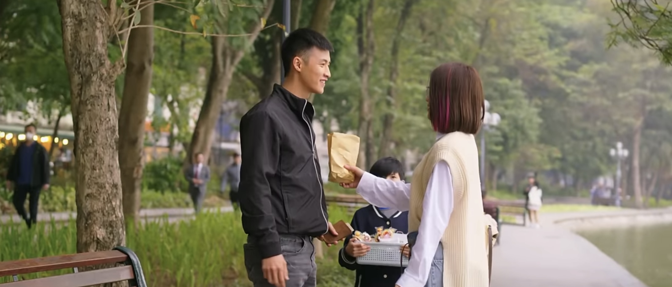 Mình yêu nhau bình yên thôi tập 17: Hân thành công loại bỏ Mình yêu nhau bình yên thôi tập 17: Hân thành công loại bỏ