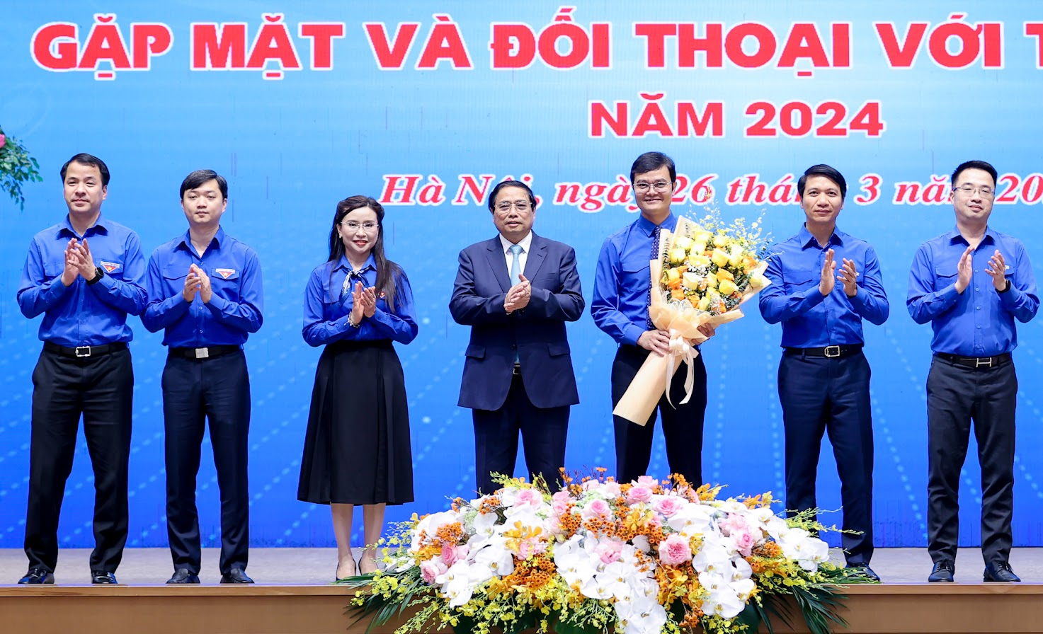 Thủ tướng đối thoại với thanh ni&ecirc;n về chuyển đổi số- Ảnh 1.