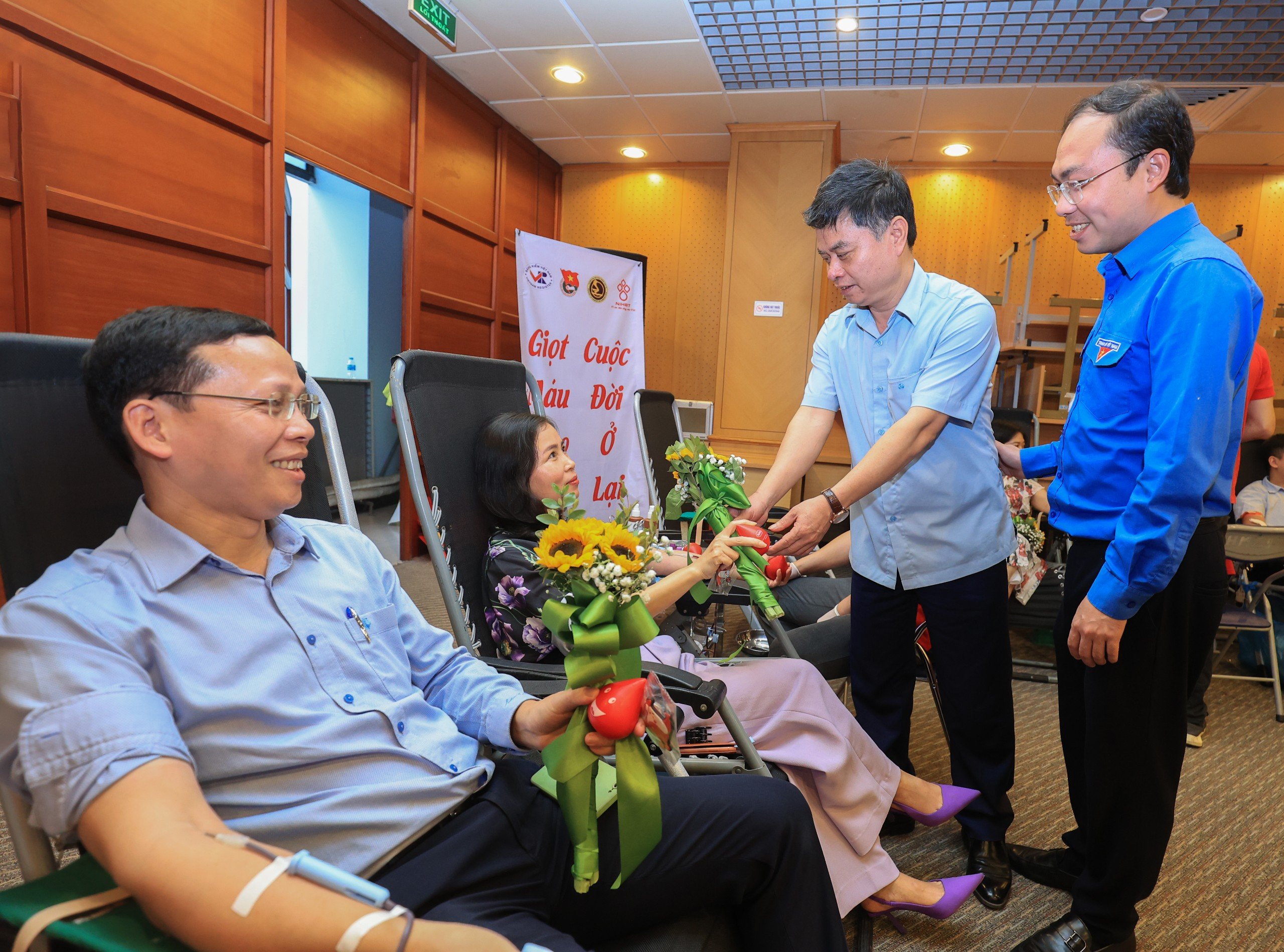 Tuổi trẻ Bộ GTVT lan tỏa nghĩa cử cao đẹp hiến m&aacute;u cứu người- Ảnh 1.