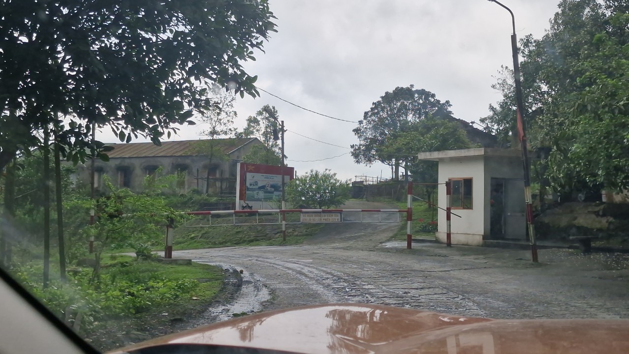 Kỳ lạ doanh nghiệp lập barie, kiểm so&aacute;t người d&acirc;n qua đường nối Bắc Giang - Quảng Ninh- Ảnh 11.