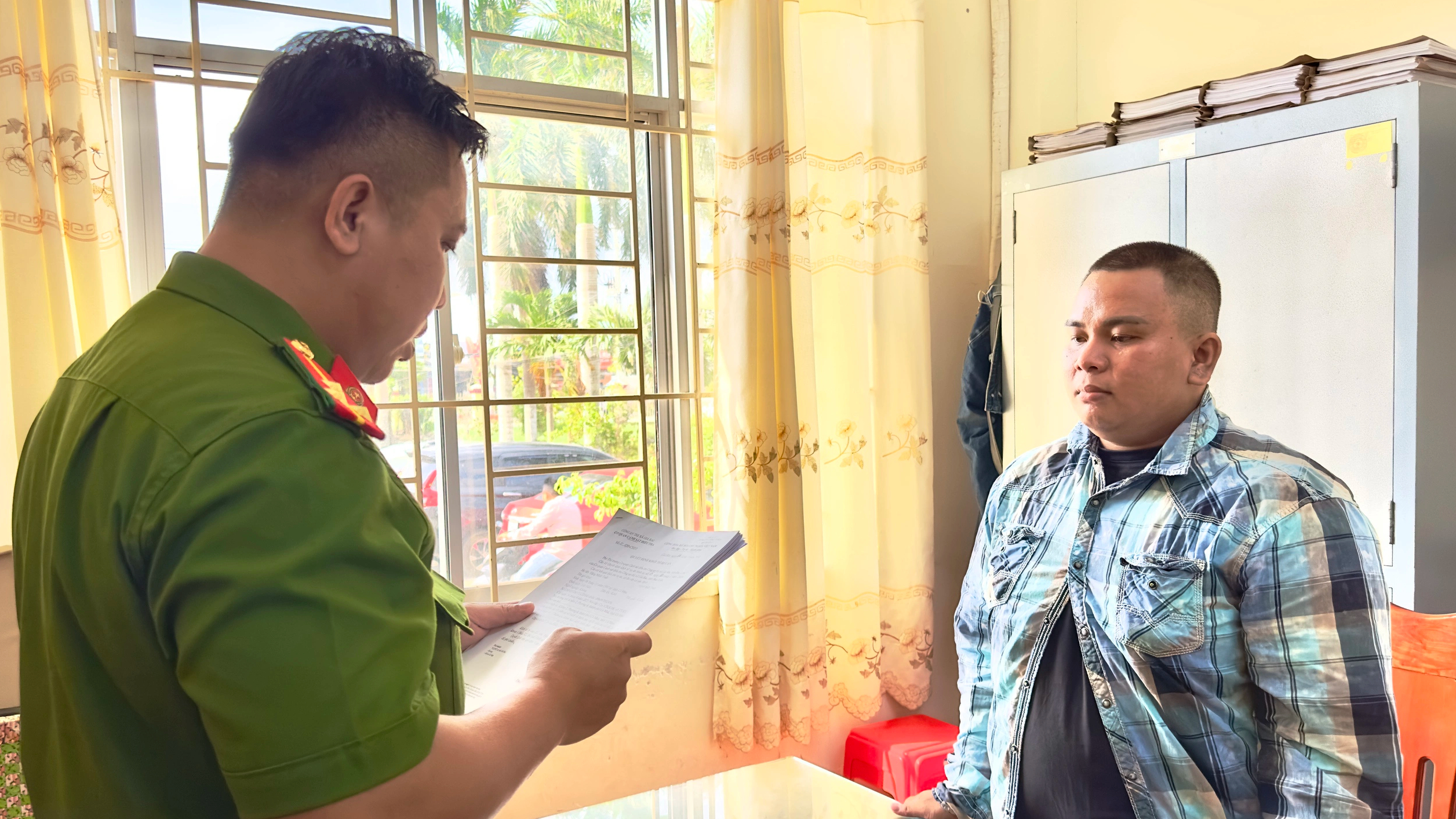 Khởi tố 3 đối tượng đ&aacute;nh bạc, tổ chức đ&aacute;nh bạc c&oacute; cảnh giới- Ảnh 2.