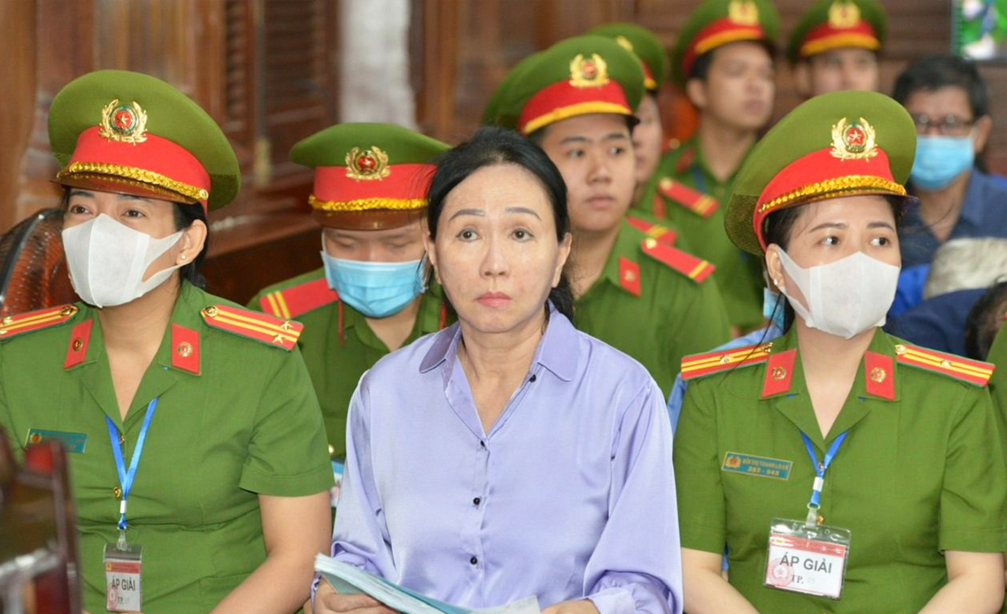 Cựu cục trưởng nhận hối lộ 5,2 triệu USD: Xin được khoan hồng tr&ecirc;n tinh thần nh&acirc;n văn- Ảnh 2.