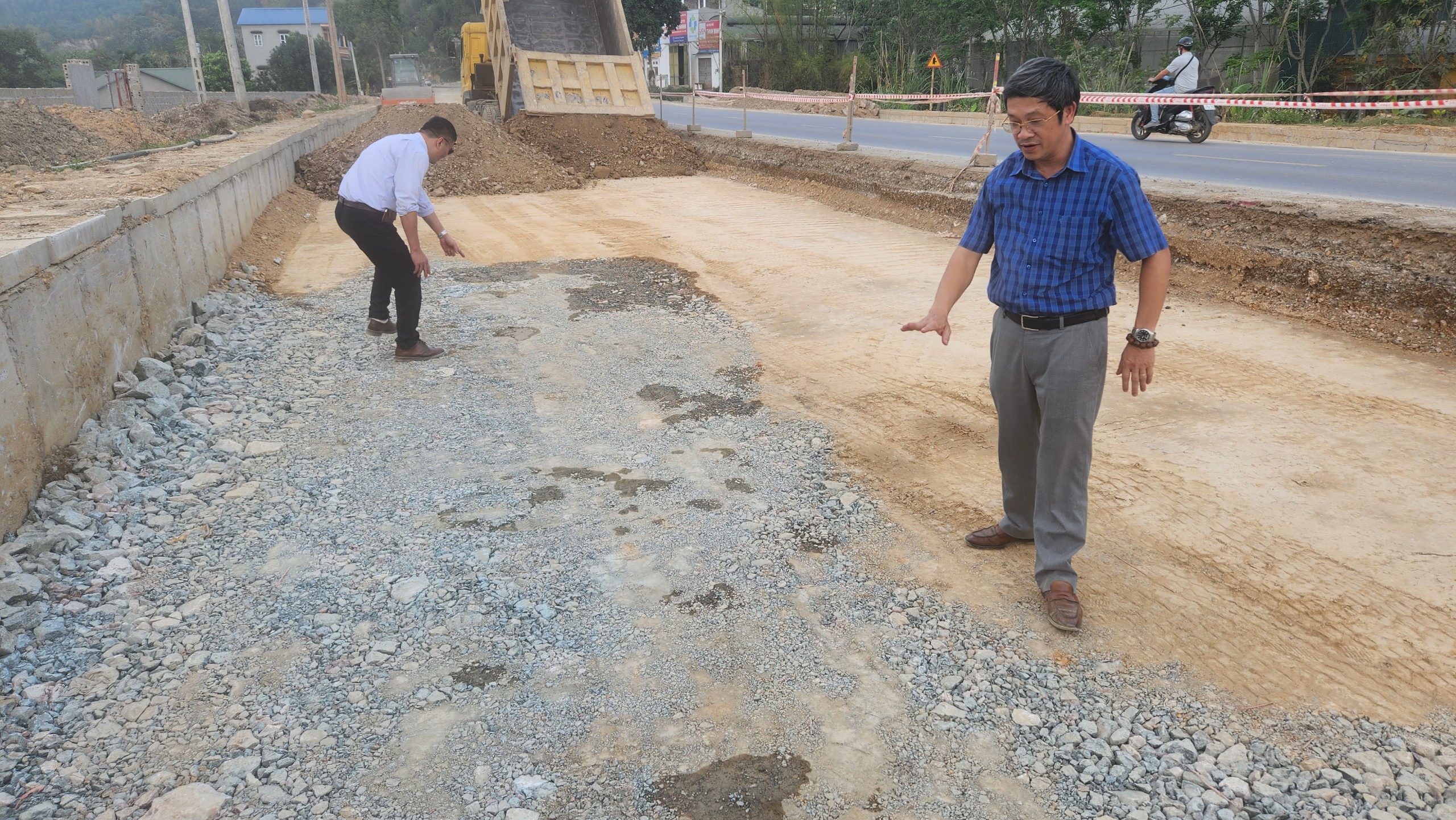 Nỗ lực ho&agrave;n th&agrave;nh quốc lộ 6 mở rộng qua TP H&ograve;a B&igrave;nh v&agrave;o ng&agrave;y Quốc kh&aacute;nh- Ảnh 7.