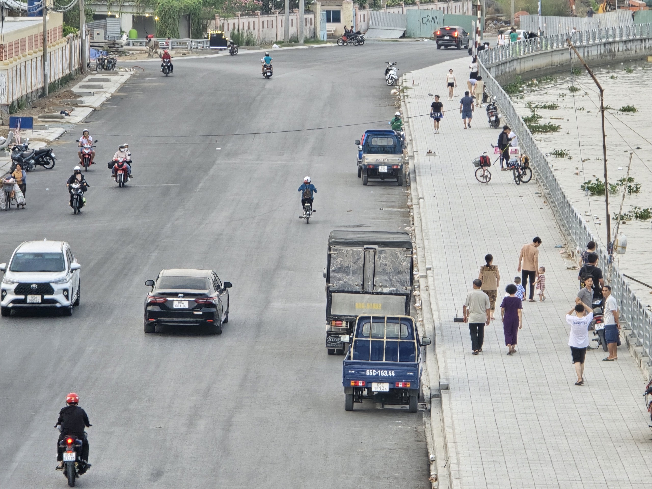 Bờ k&egrave; v&agrave; con đường thay đổi bộ mặt đ&ocirc; thị Cần Thơ- Ảnh 1.