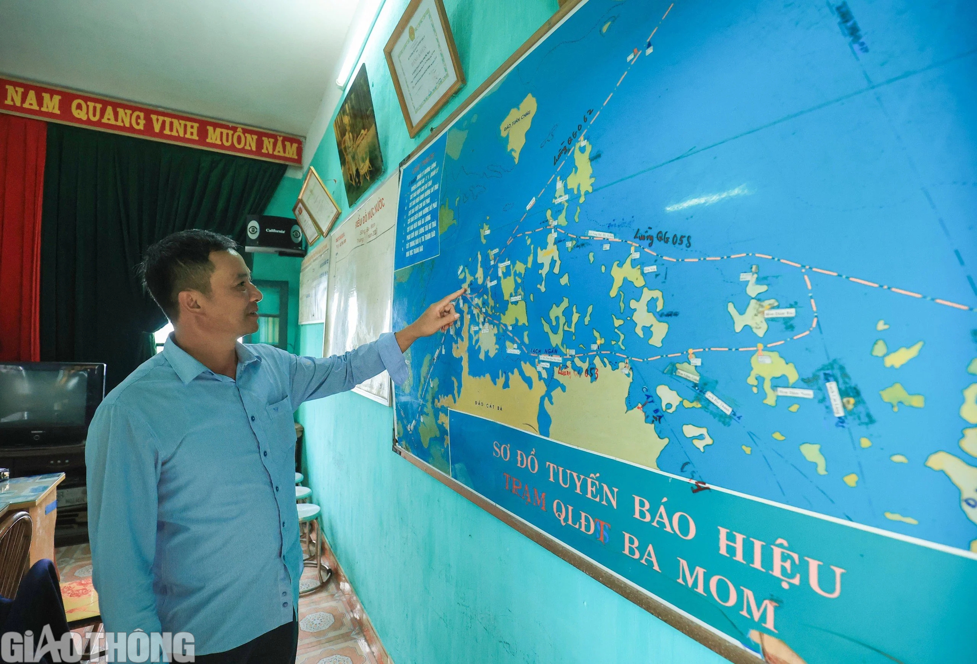 Cận cảnh c&ocirc;ng tr&igrave;nh hơn nửa thế kỷ cheo leo tr&ecirc;n đảo đ&aacute; Hạ Long- Ảnh 11.