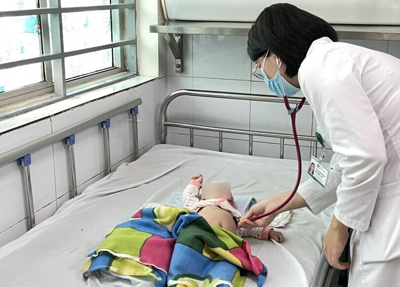 Nhiều bệnh nhân thủy đậu và ho gà nhập viện vì biến chứng- Ảnh 2. Nhiều bệnh nhân thủy đậu và ho gà nhập viện vì biến chứng- Ảnh 2.