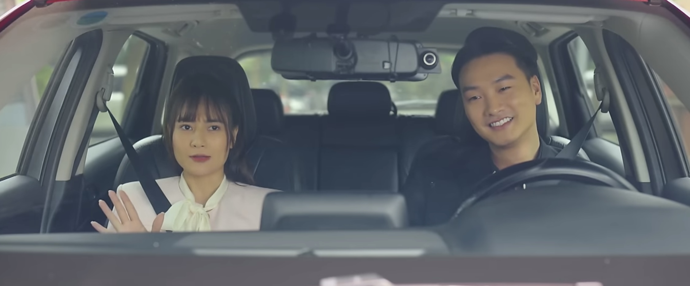 M&igrave;nh y&ecirc;u nhau b&igrave;nh y&ecirc;n th&ocirc;i tập 19: Đức Anh kh&ocirc;ng muốn mẹ can thiệp v&agrave;o chuyện vợ chồng- Ảnh 1.