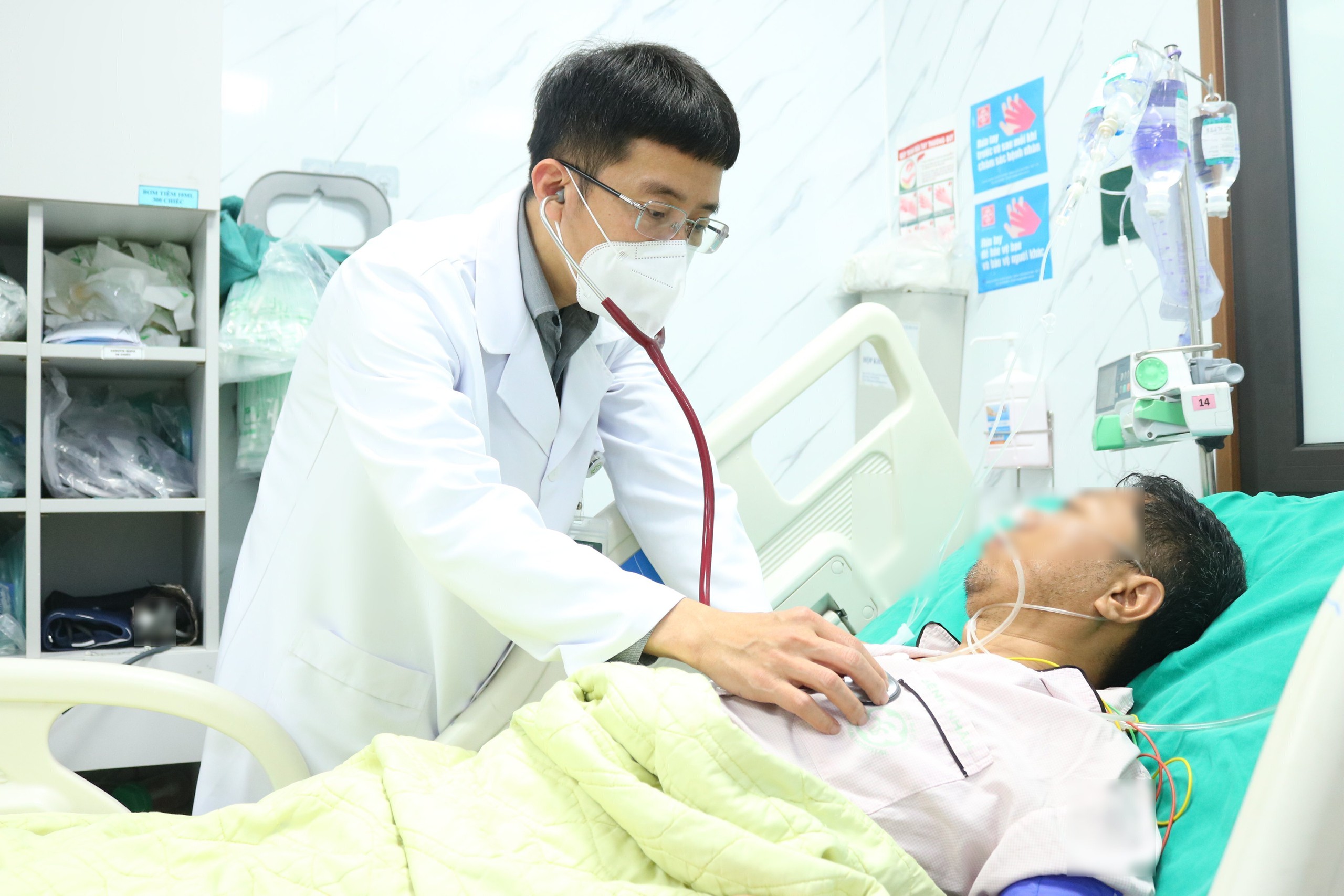 Nhiều người trẻ đột quỵ, chuy&ecirc;n gia khuyến c&aacute;o g&igrave;?- Ảnh 1.