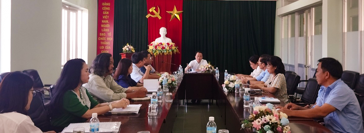 Nhiều doanh nghiệp đ&oacute;ng t&agrave;u ở Kh&aacute;nh H&ograve;a gồng m&igrave;nh vượt 