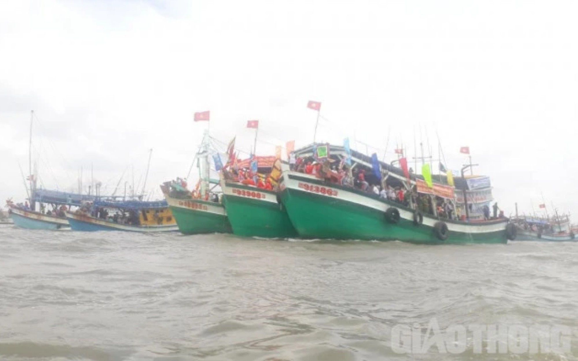 Siết chặt giao th&ocirc;ng thủy dịp lễ hội Nghinh &Ocirc;ng S&ocirc;ng Đốc