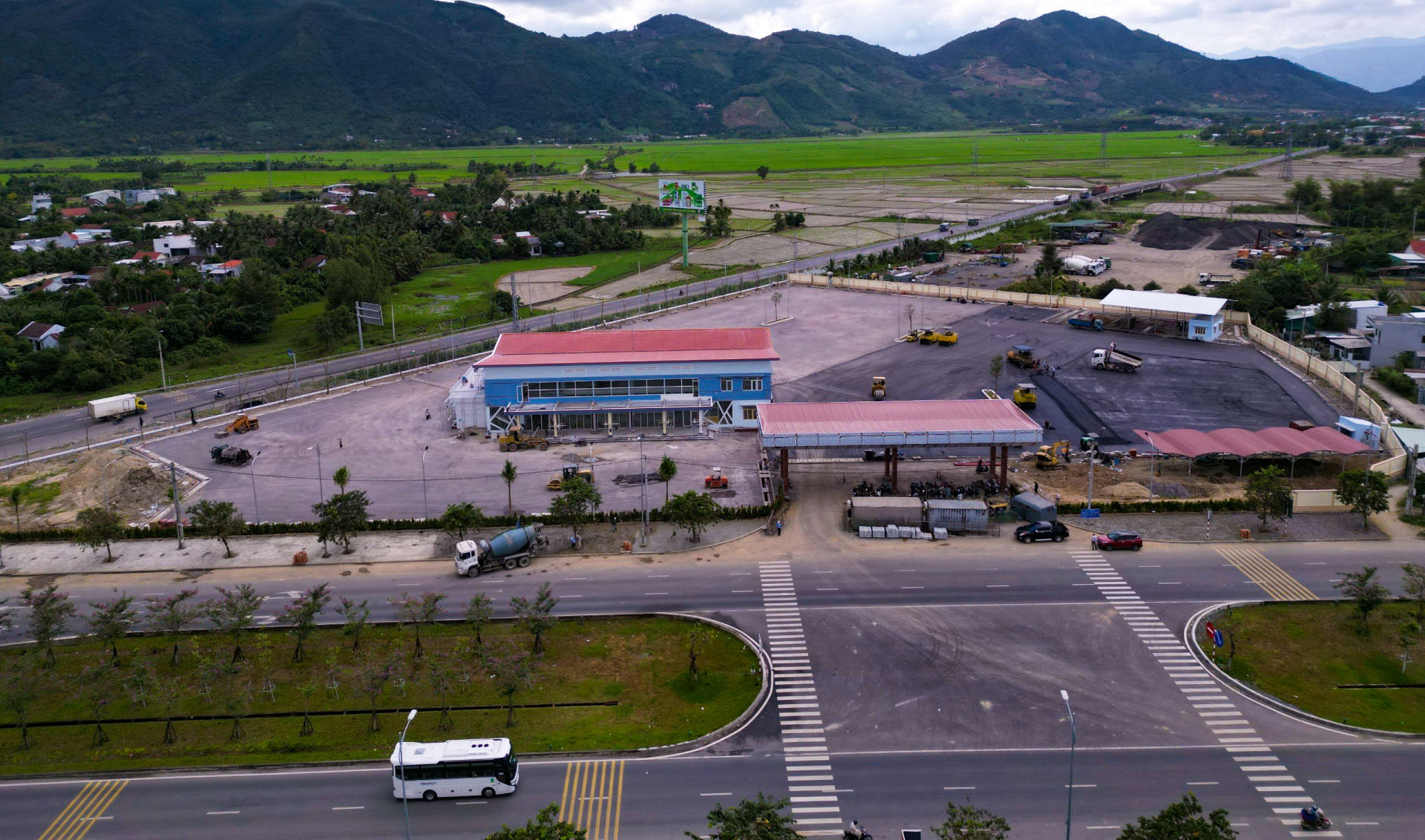 Bến xe ph&iacute;a Nam Nha Trang hoạt động từ 1/4, h&agrave;nh kh&aacute;ch c&oacute; phải trả th&ecirc;m tiền v&eacute;?- Ảnh 2.