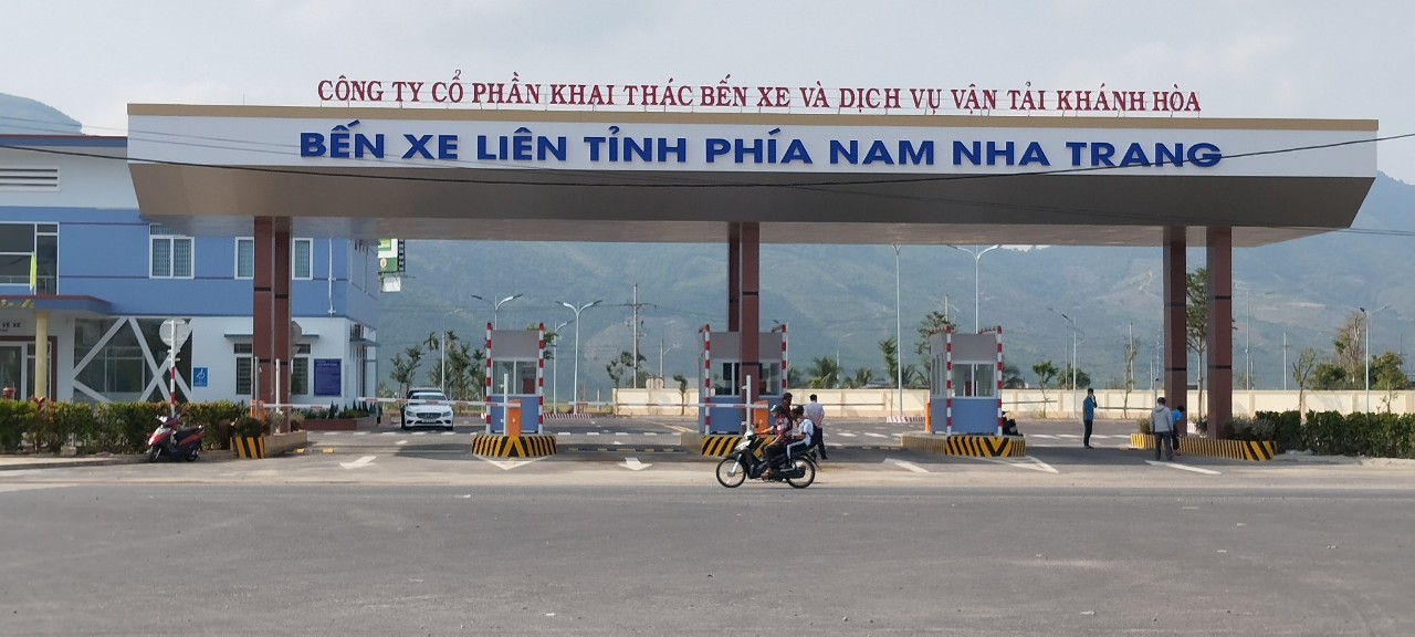 Bến xe ph&iacute;a Nam Nha Trang hoạt động từ 1/4, h&agrave;nh kh&aacute;ch c&oacute; phải trả th&ecirc;m tiền v&eacute;?- Ảnh 1.