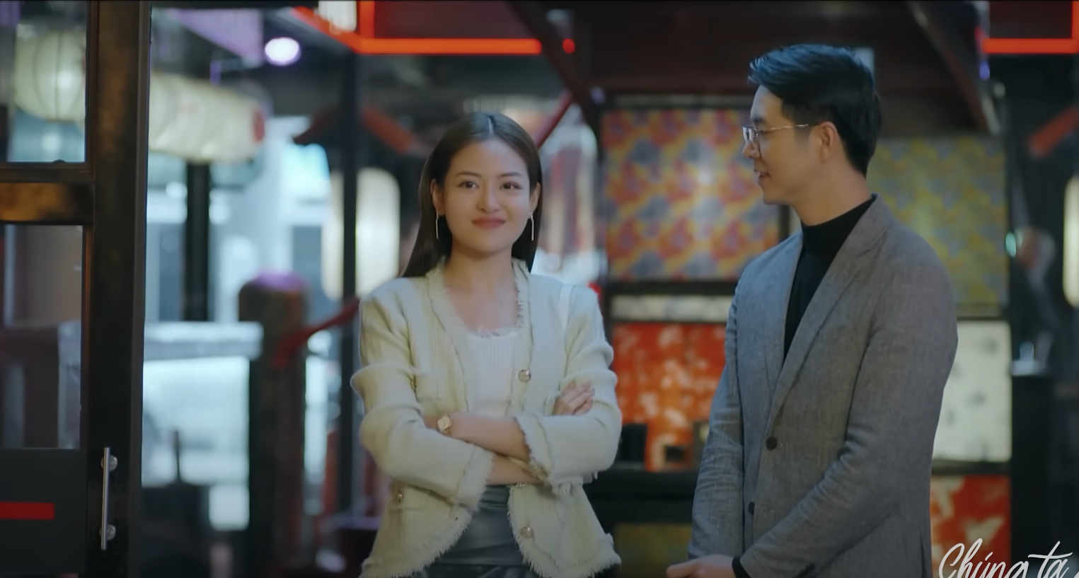 L&acirc;m v&agrave; Dương đi ăn t&igrave;nh cờ cũng gặp Như &Yacute; đang đi c&ugrave;ng b&aacute;c sĩ Tuấn, c&oacute; lẽ đ&acirc;y ch&iacute;nh l&agrave; c&acirc;u chuyện hai người chia tay 4 người hạnh ph&uacute;c.