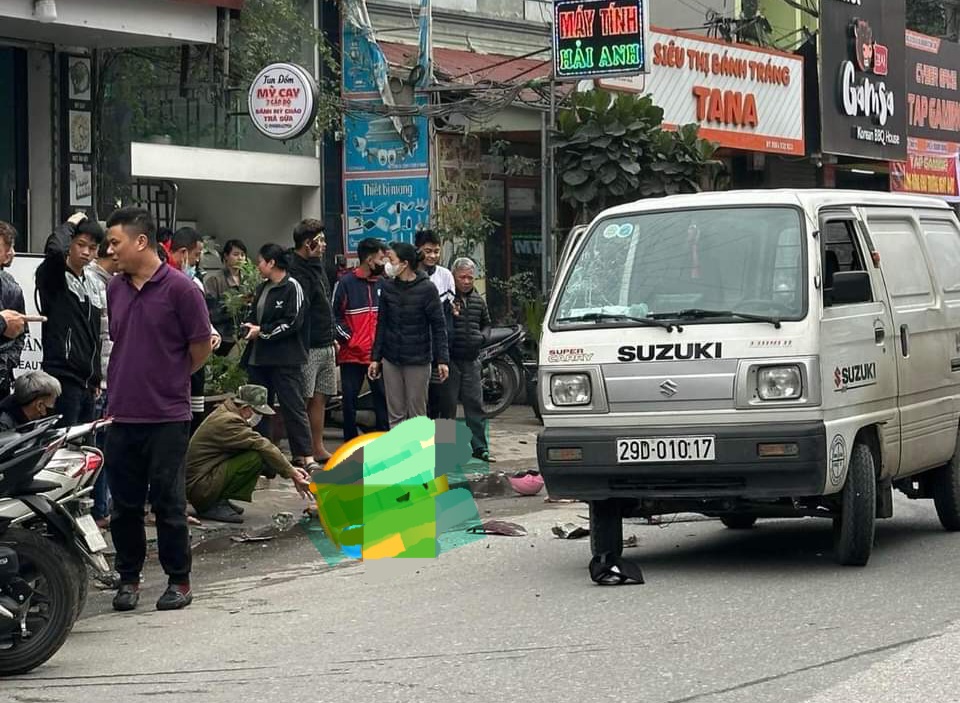 &Ocirc; t&ocirc; chuyển hướng va chạm xe m&aacute;y, một người tử vong- Ảnh 1.