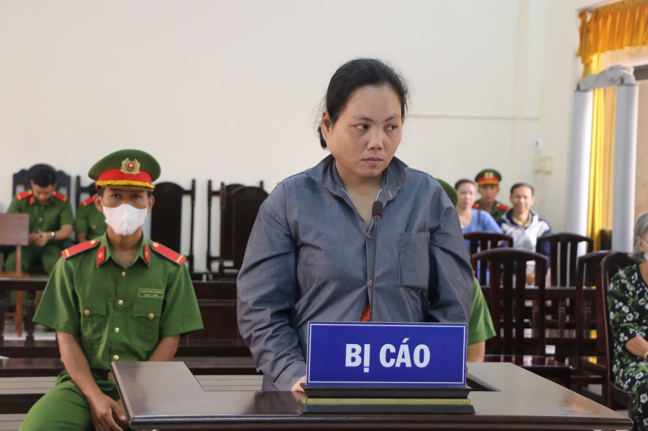D&ugrave;ng xăng đốt chồng su&yacute;t mất mạng, lĩnh 3 năm t&ugrave;- Ảnh 1.