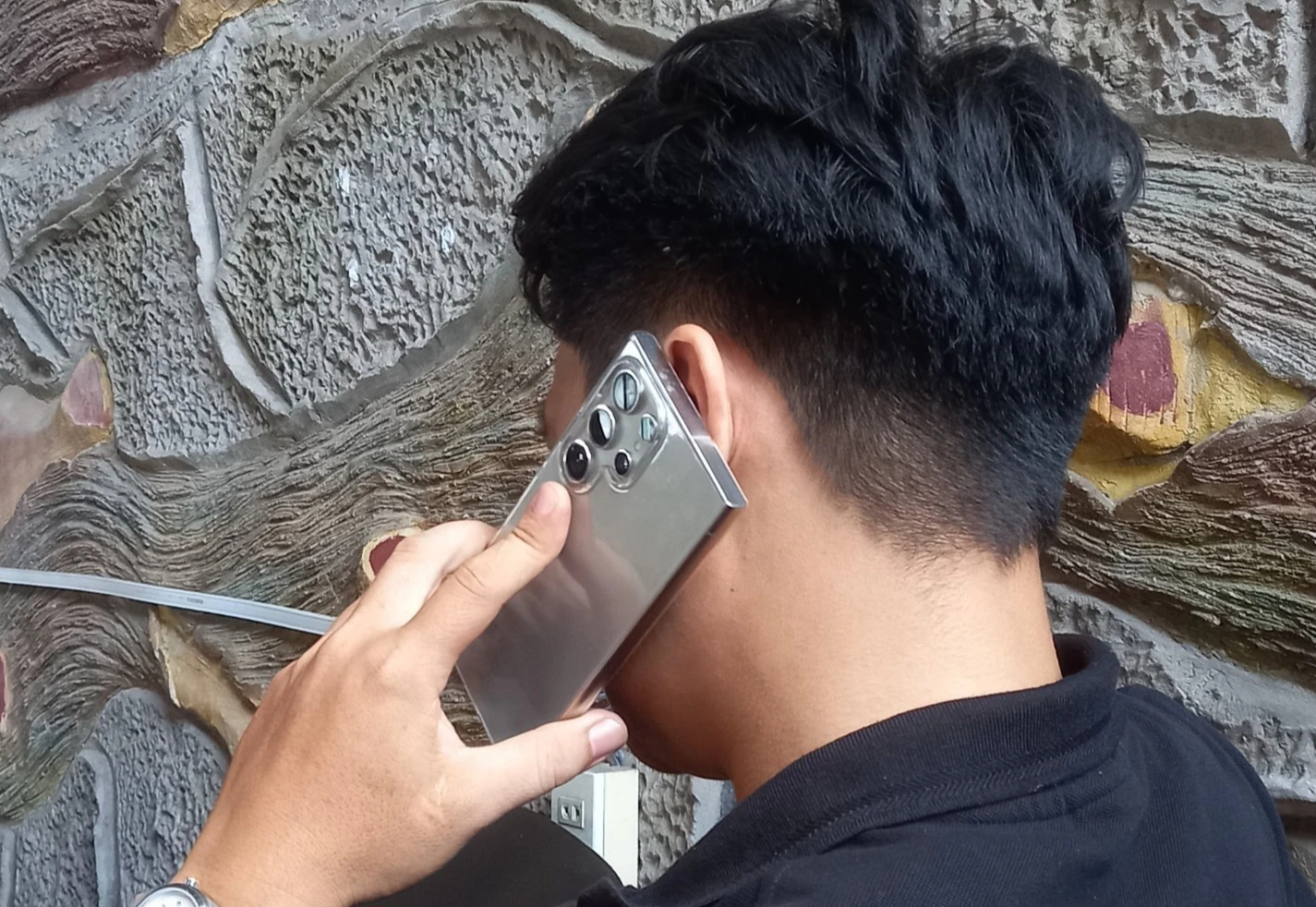 Giả danh Gi&aacute;m đốc Sở TT&TT Cần Thơ gọi điện lừa đảo- Ảnh 1.