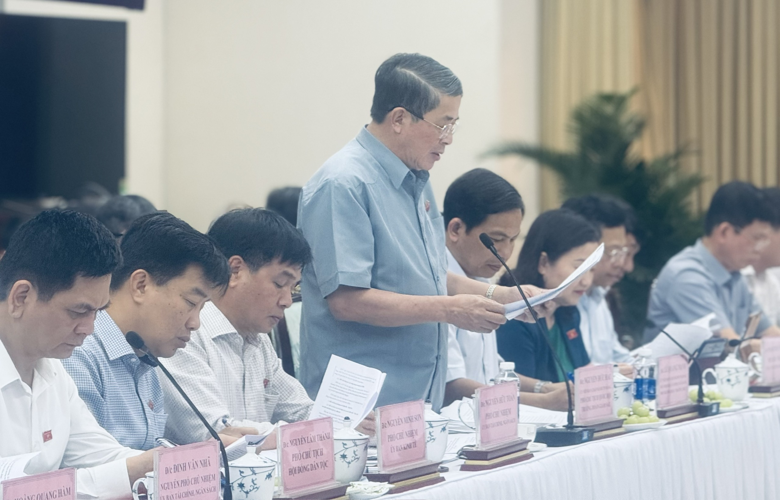 Ph&oacute; chủ tịch Quốc hội: Kh&ocirc;ng để c&aacute;c c&ocirc;ng tr&igrave;nh trọng điểm phải chờ mặt bằng- Ảnh 1.