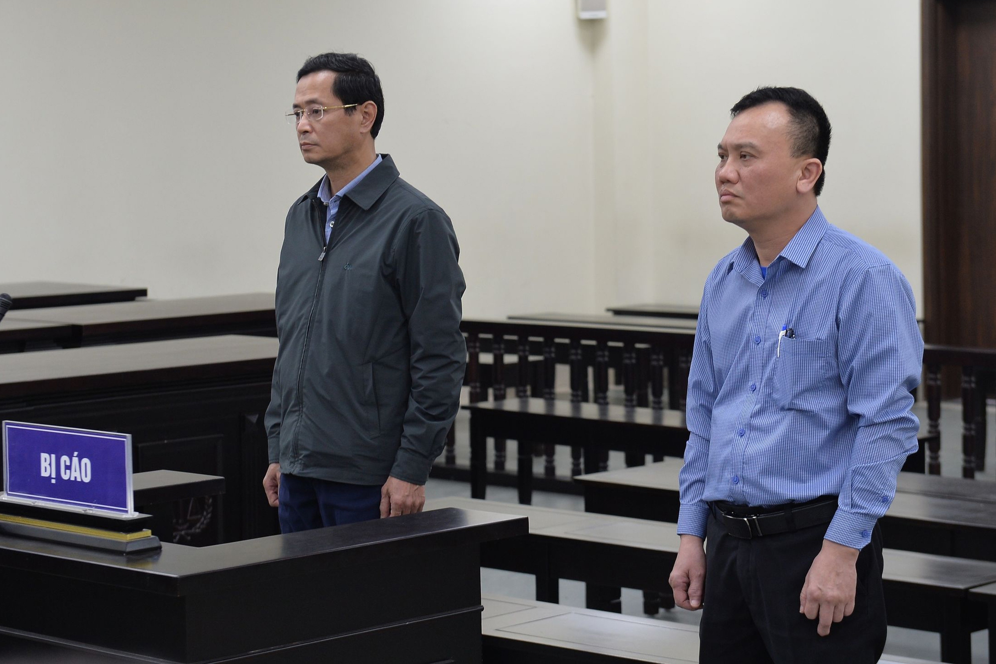 V&igrave; sao cựu gi&aacute;m đốc CDC H&agrave; Nội được hưởng &aacute;n treo?- Ảnh 1.