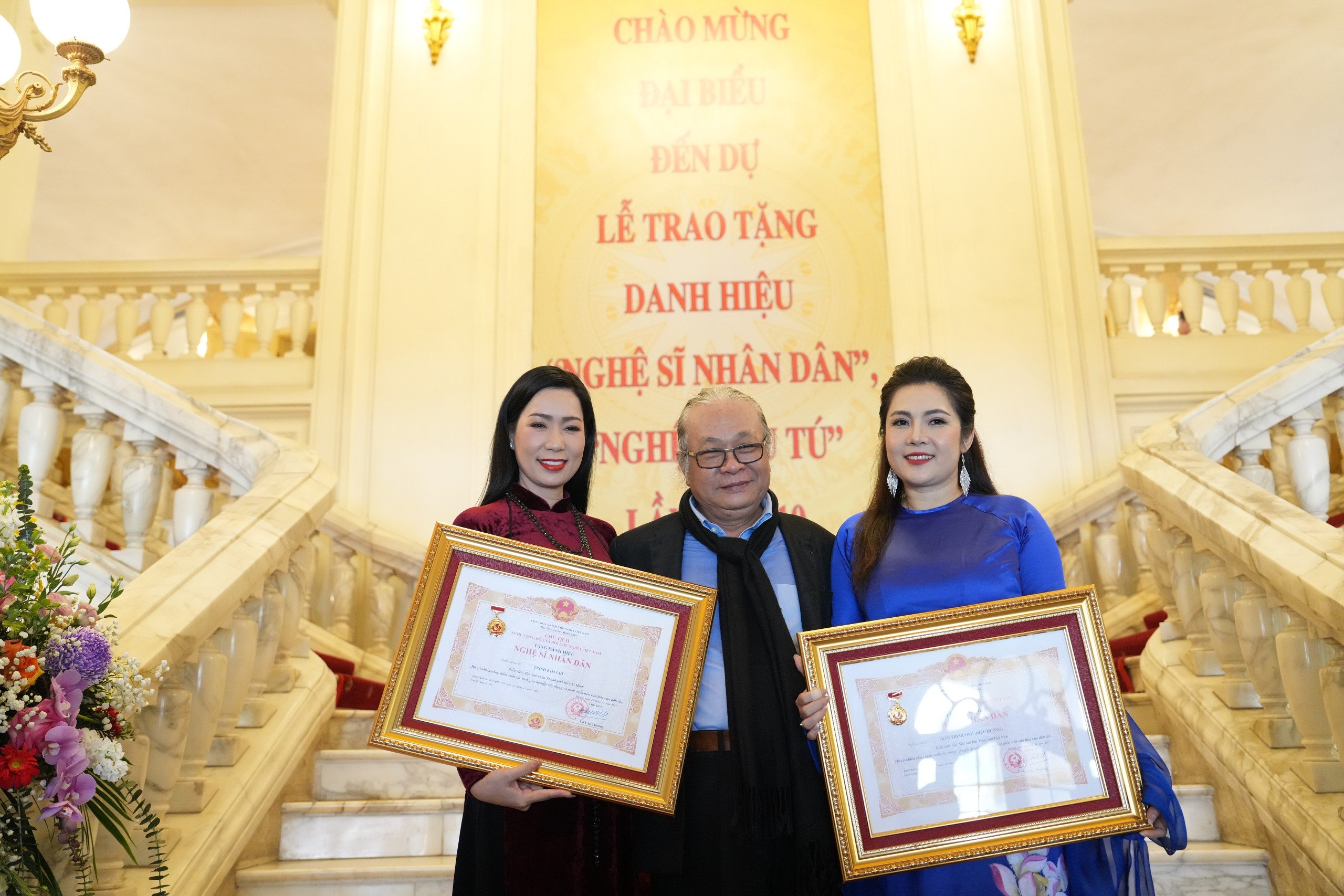 Chủ tịch nước V&otilde; Văn Thưởng: NSND, NSƯT l&agrave; &ldquo;vốn qu&yacute; của đất nước&rdquo;- Ảnh 6.