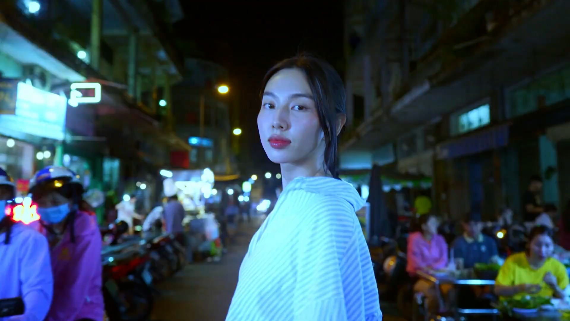 Thuỳ Ti&ecirc;n 