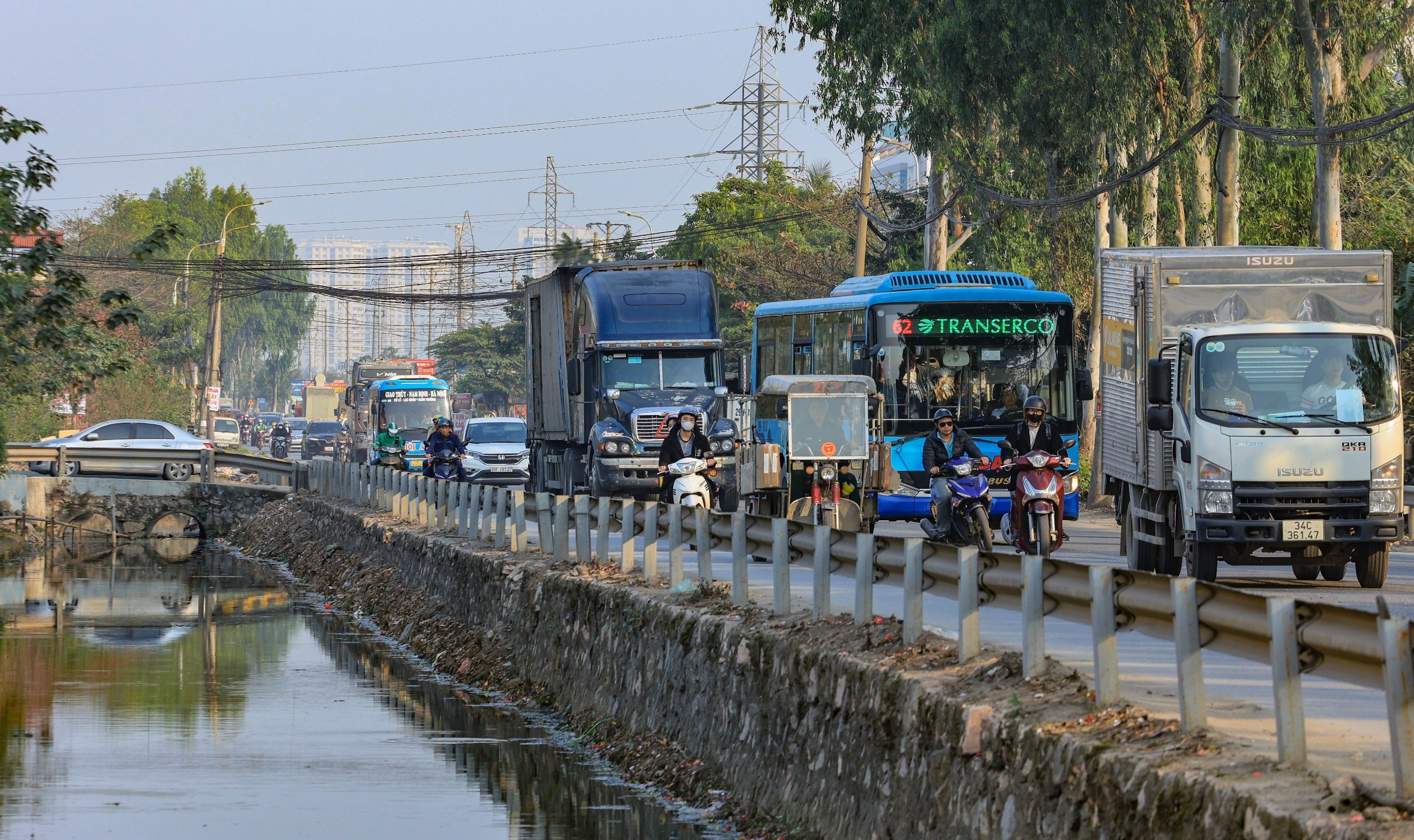 Đường 70 đoạn H&agrave; Đ&ocirc;ng - Văn Điển trước khi được đầu tư 2.800 tỷ mở rộng- Ảnh 12.