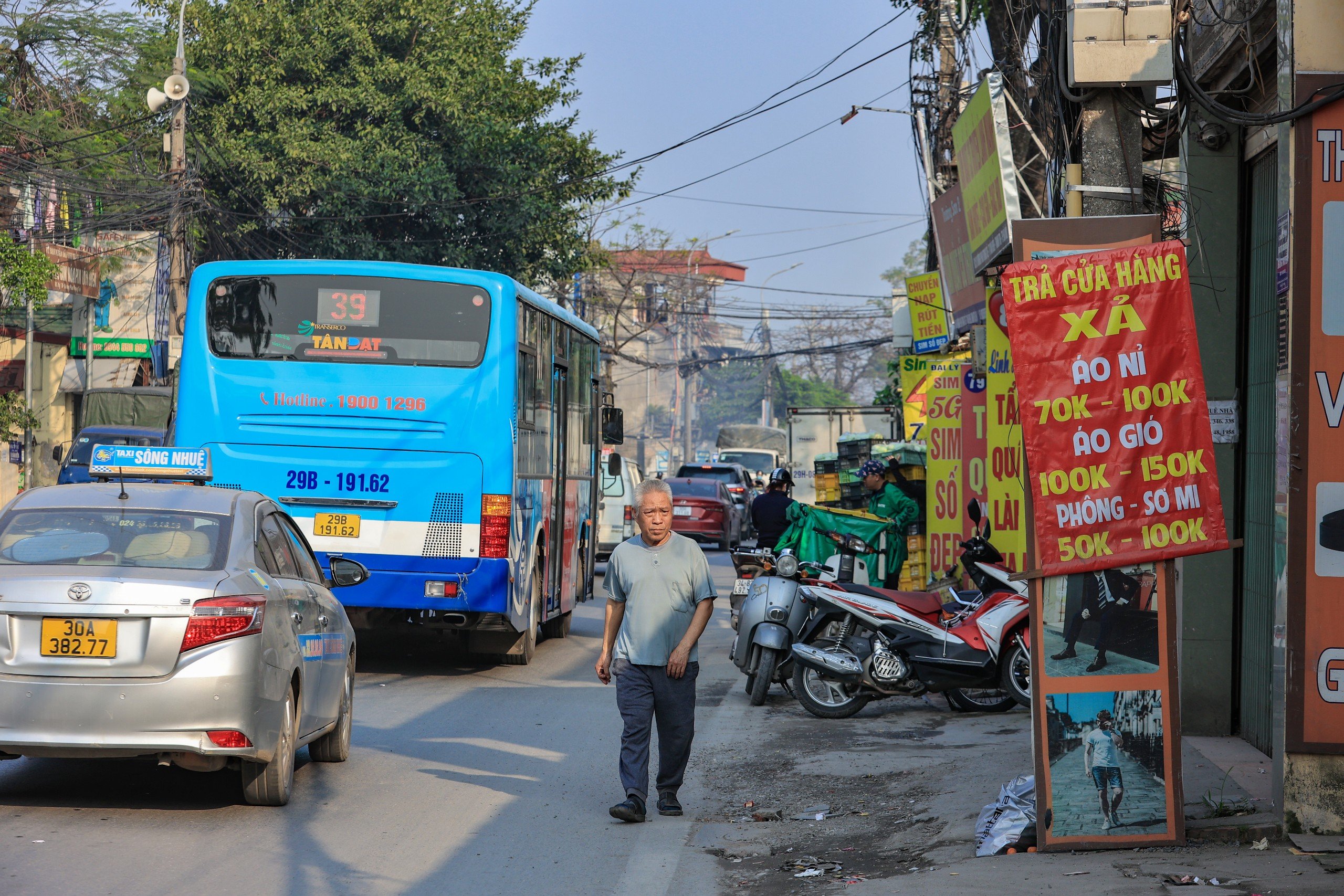 Đường 70 đoạn H&agrave; Đ&ocirc;ng - Văn Điển trước khi được đầu tư 2.800 tỷ mở rộng- Ảnh 18.
