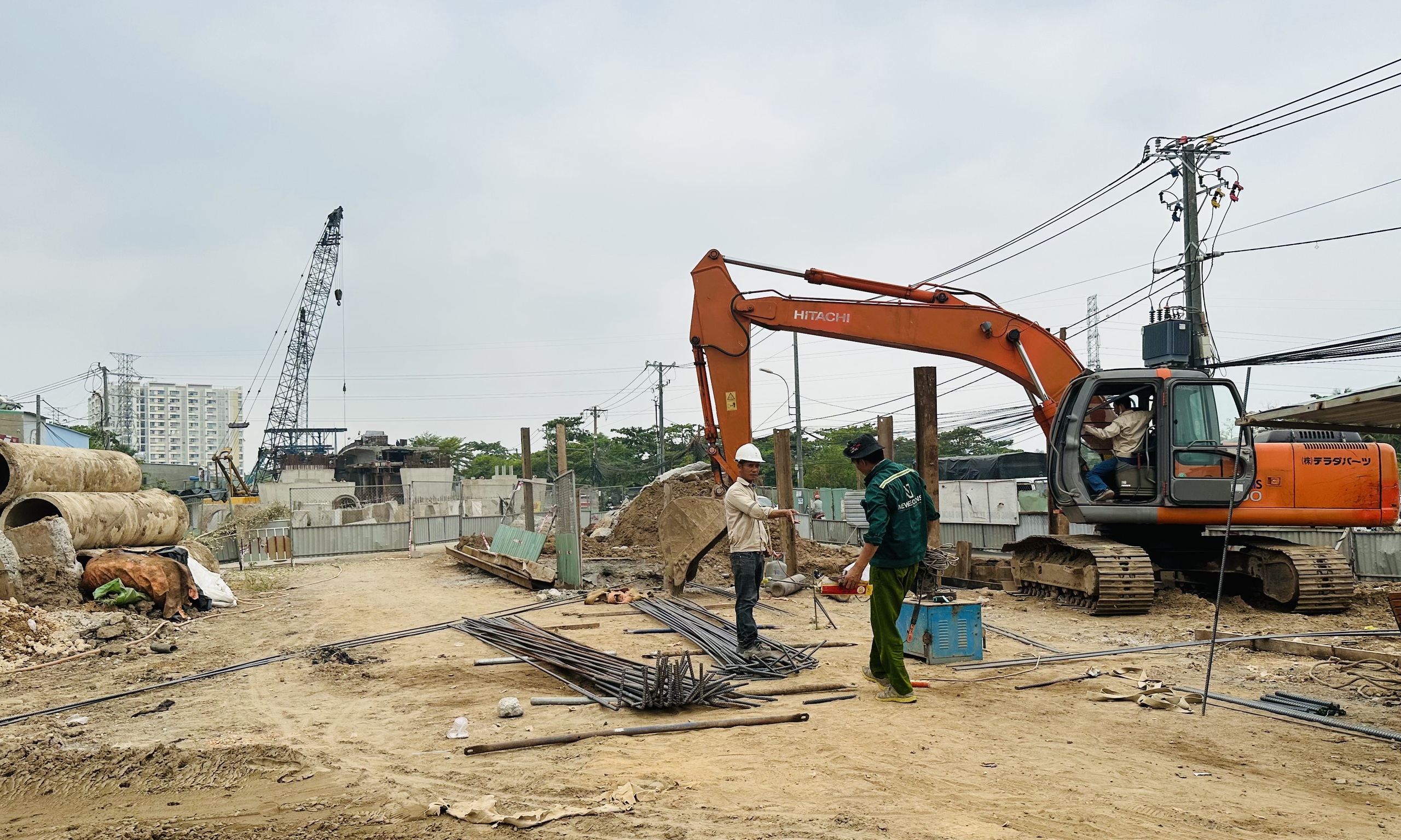 TP.HCM: Cầu Nam Lý hoàn thành cuối tháng 9 sau 5 năm thi công ì ạch- Ảnh 9. TP.HCM: Cầu Nam Lý hoàn thành cuối tháng 9 sau 5 năm thi công ì ạch- Ảnh 9.