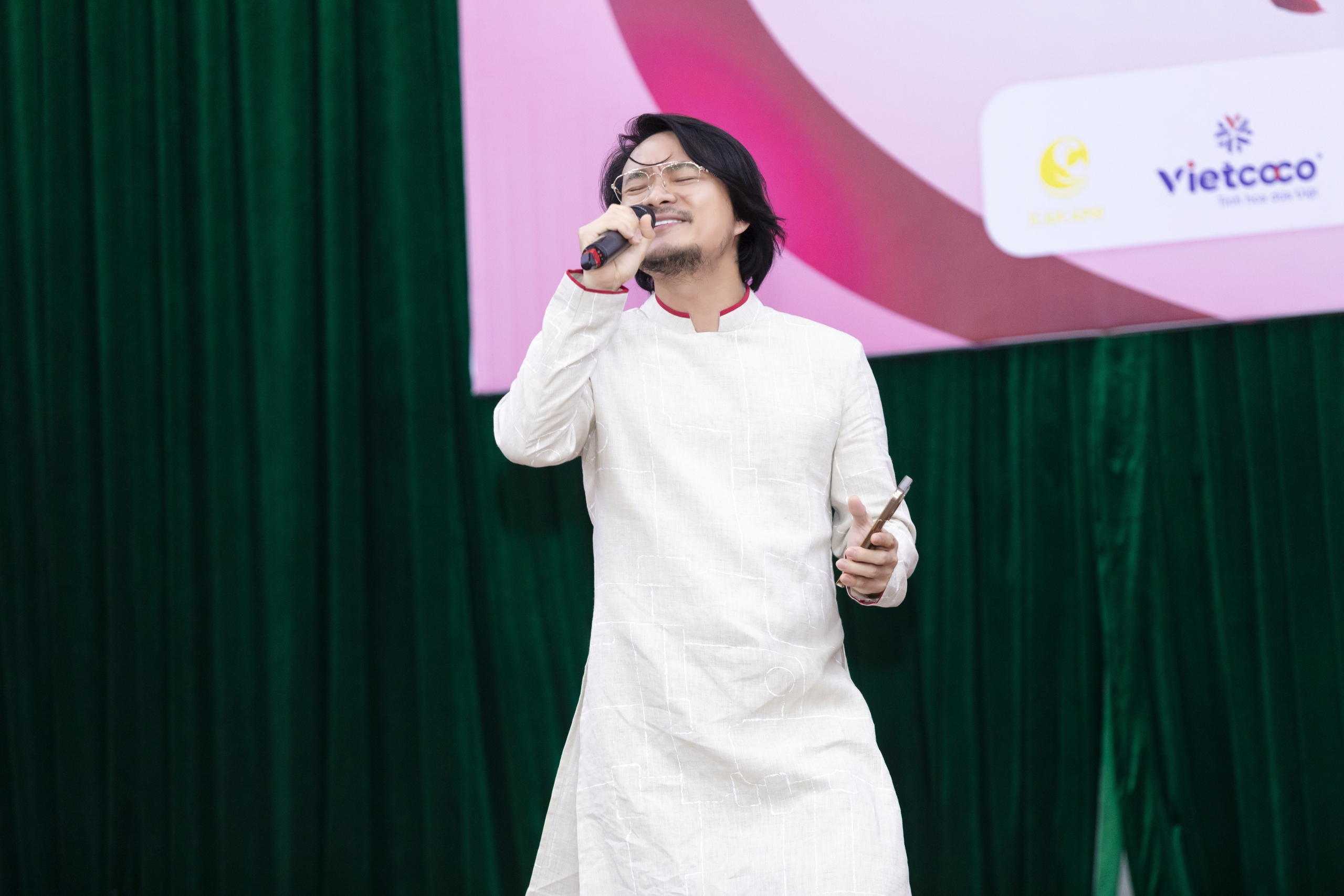 Thuỳ Ti&ecirc;n 