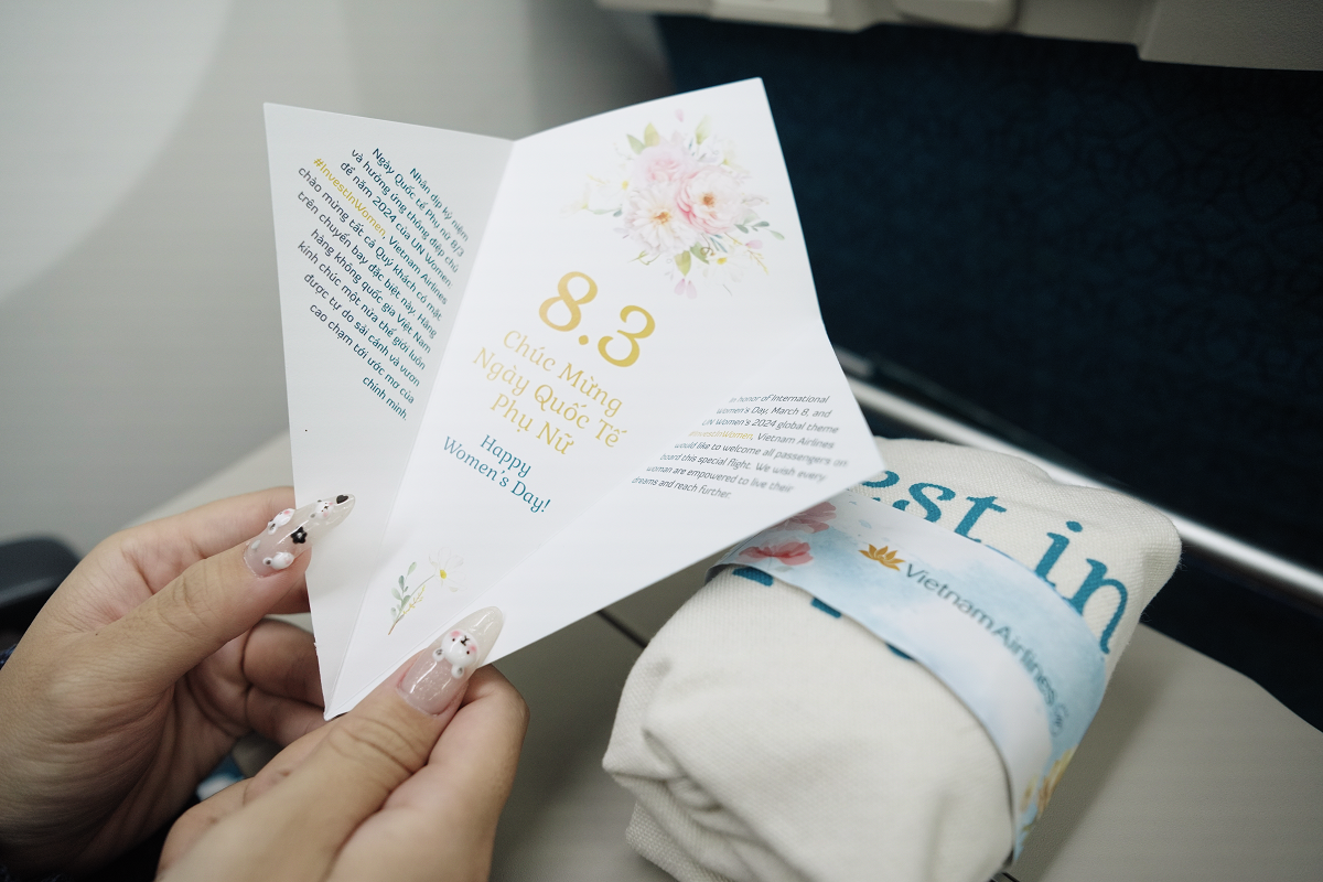 C&oacute; g&igrave; tr&ecirc;n chuyến bay đặc biệt của Vietnam Airlines ng&agrave;y 8/3- Ảnh 3.