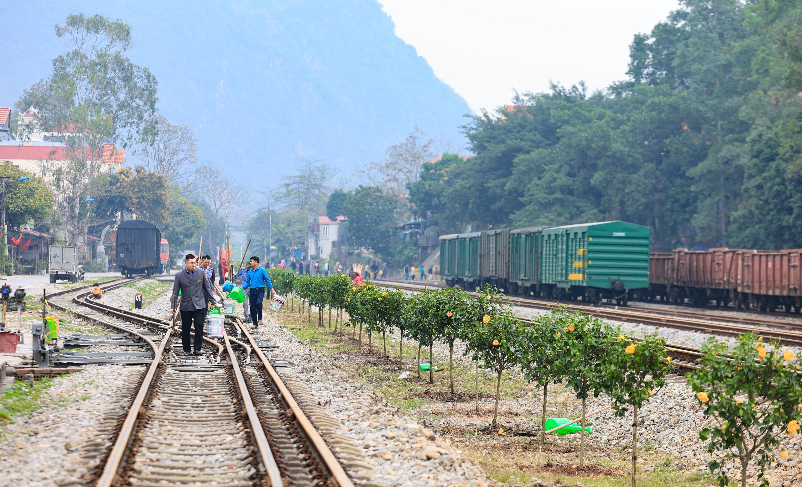Cận cảnh t&agrave;u hỏa 