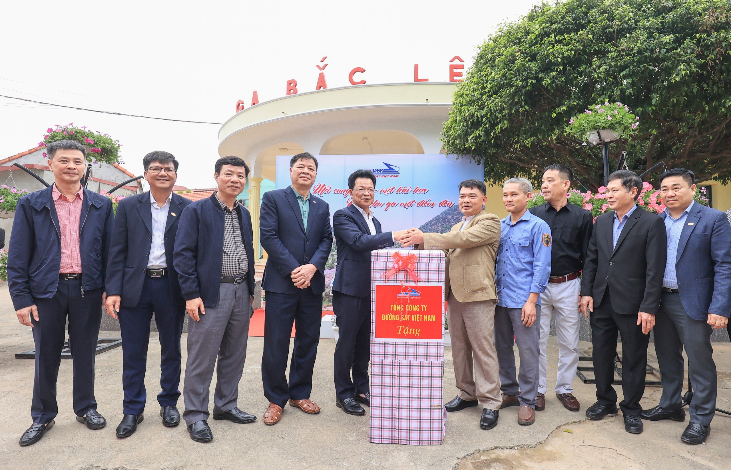 Cận cảnh t&agrave;u hỏa 