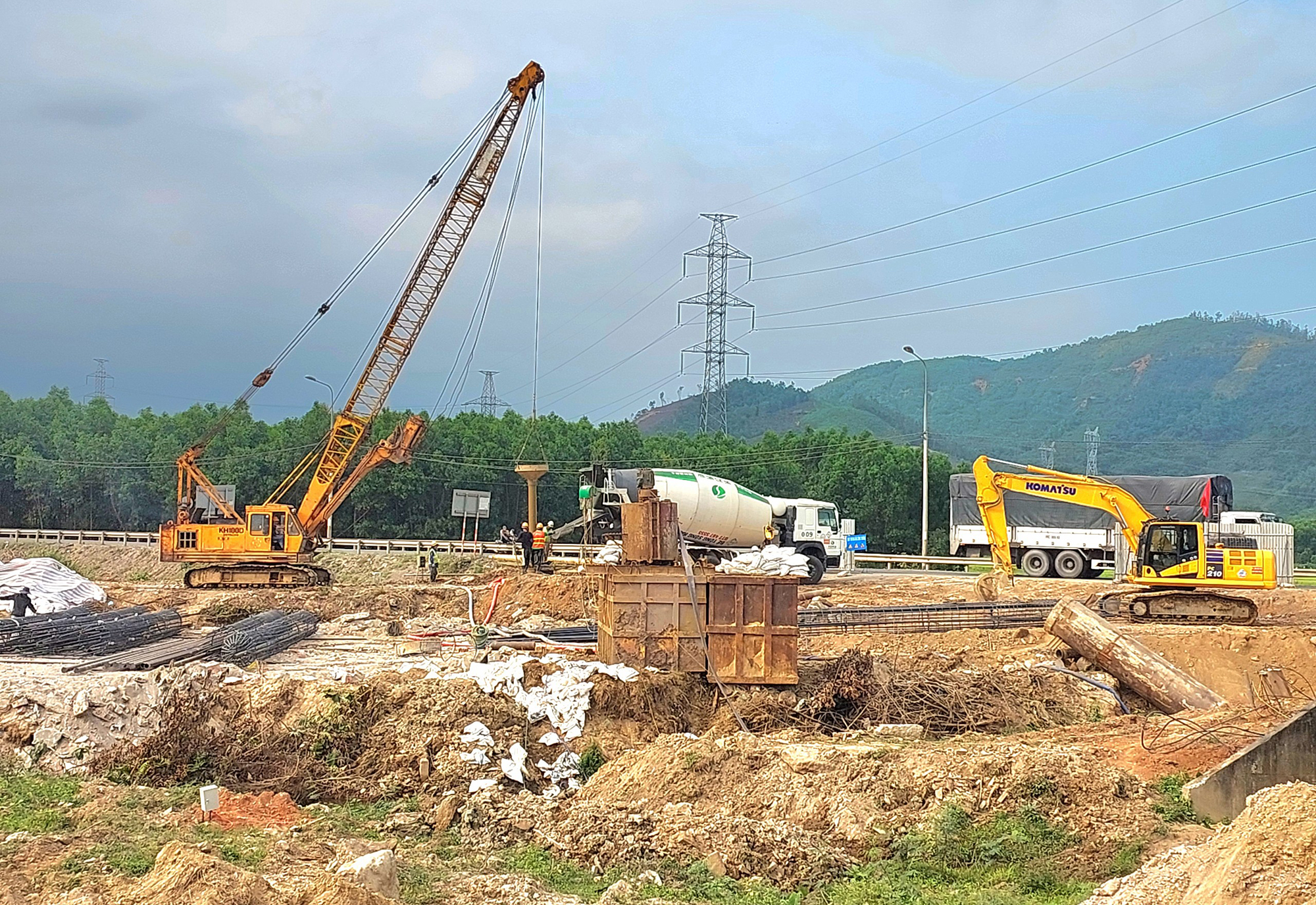 Lo tiến độ cao tốc qua Đ&agrave; Nẵng v&igrave; vướng mặt bằng- Ảnh 2.