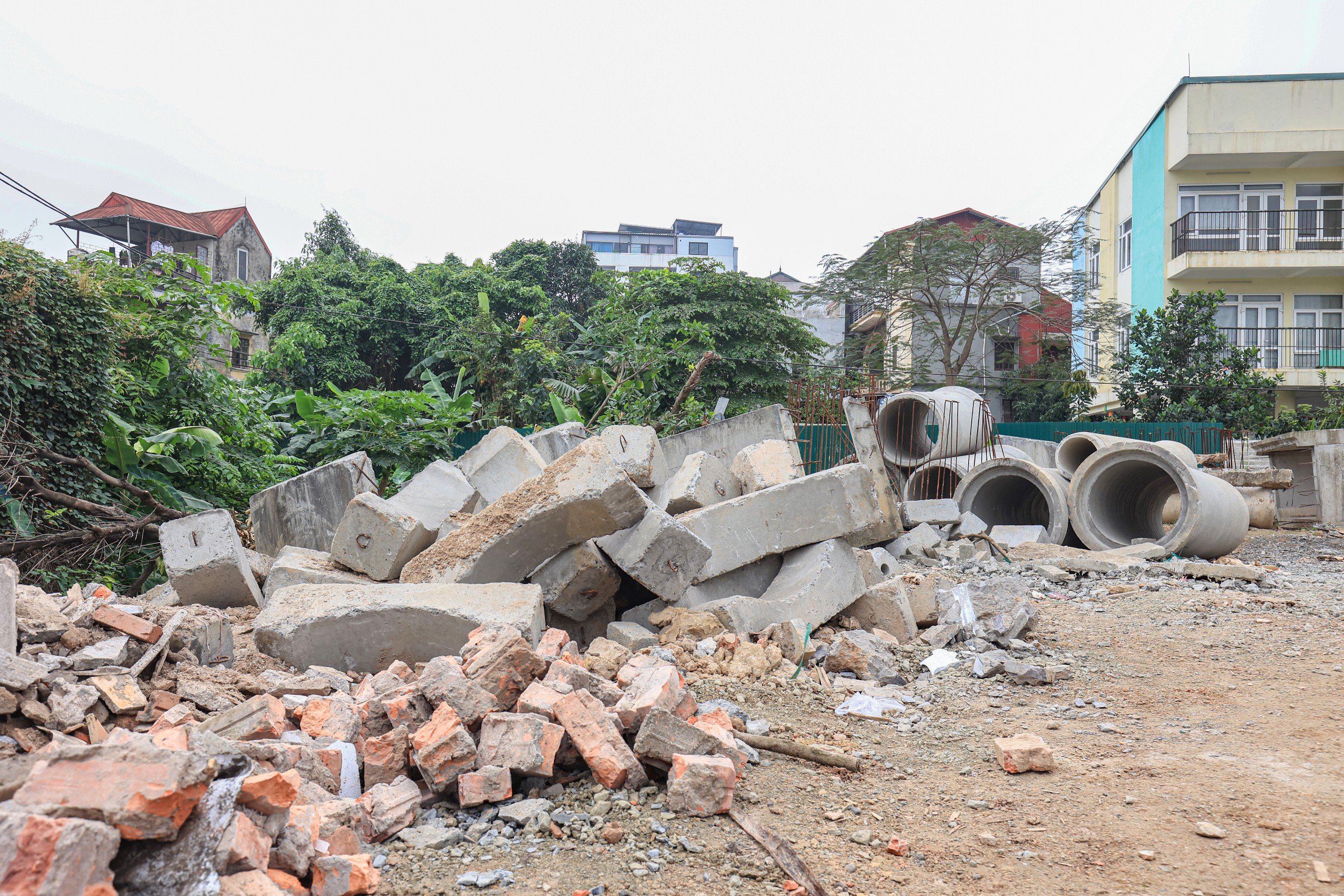 Đường nối khu đ&ocirc; thị Xu&acirc;n Phương đi quốc lộ 32 vẫn dang dở sau nhiều năm thi c&ocirc;ng- Ảnh 15.