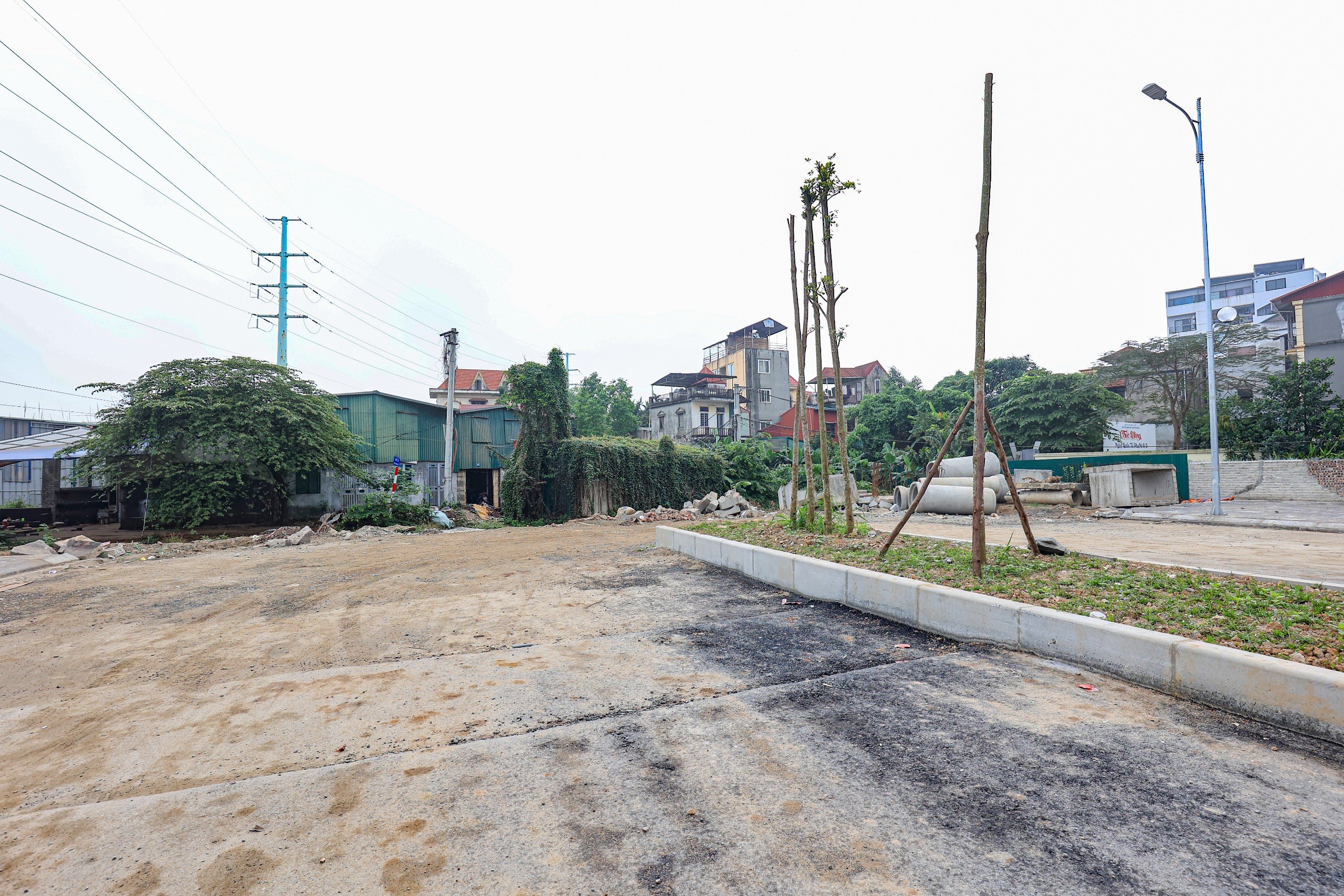 Đường nối khu đ&ocirc; thị Xu&acirc;n Phương đi quốc lộ 32 vẫn dang dở sau nhiều năm thi c&ocirc;ng- Ảnh 13.