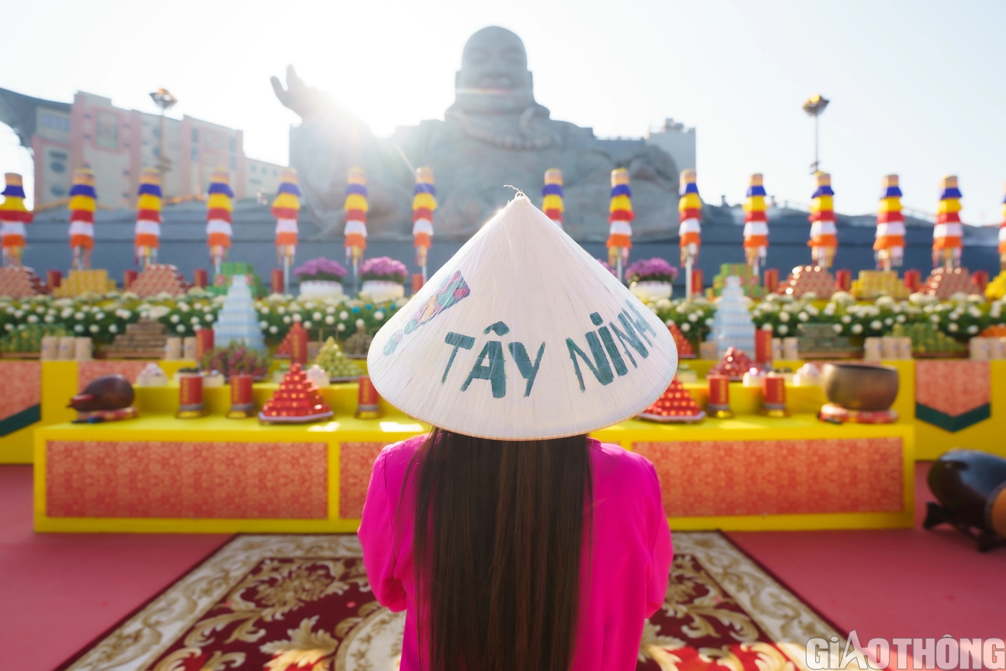 Khoảnh khắc m&acirc;y phủ huyền ảo tr&ecirc;n đỉnh n&uacute;i B&agrave; Đen T&acirc;y Ninh- Ảnh 10.